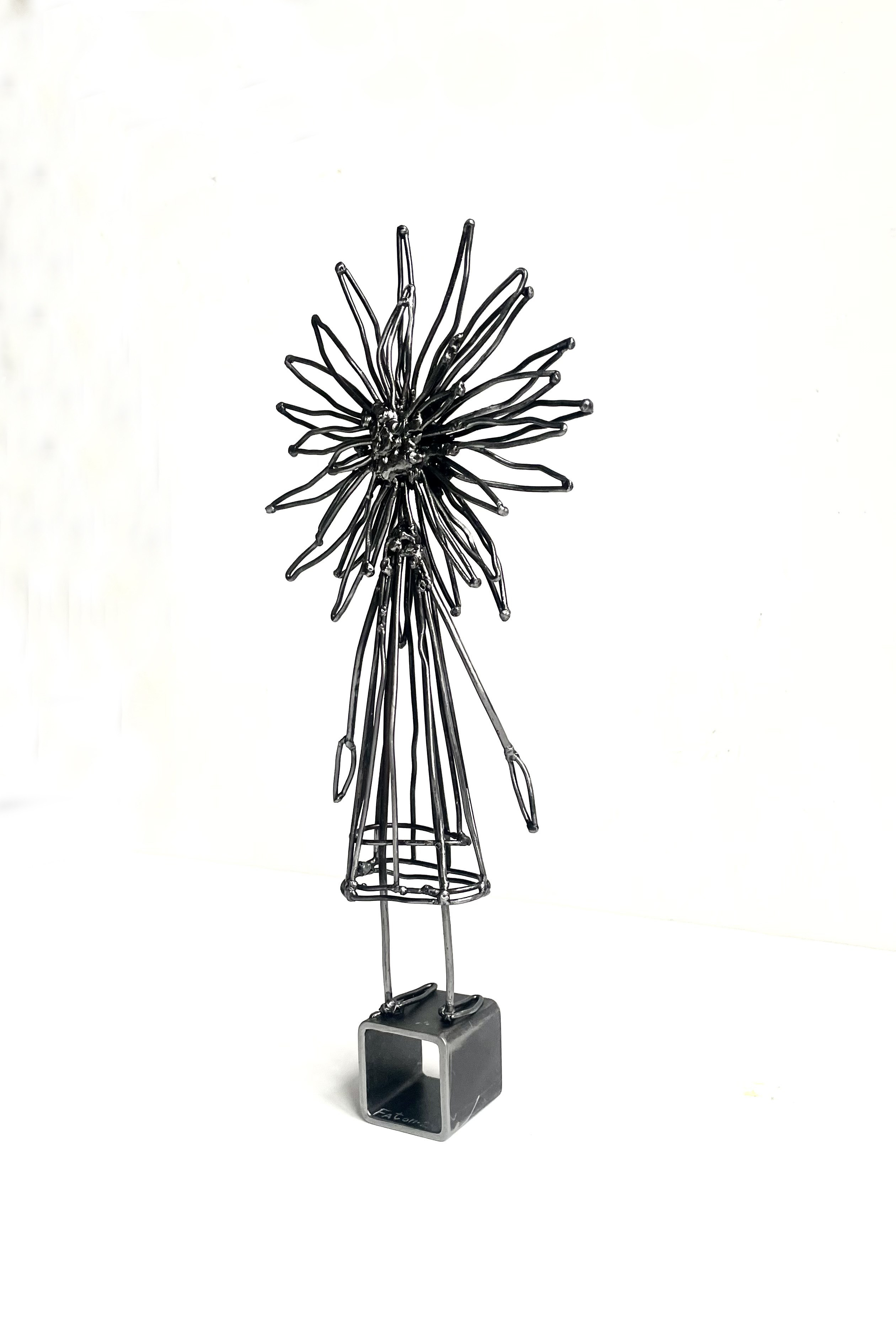 Девочка-цветочек (астра) / flower girl (aster)_ 2024. Художник — скульптор Антонина Фатхуллина