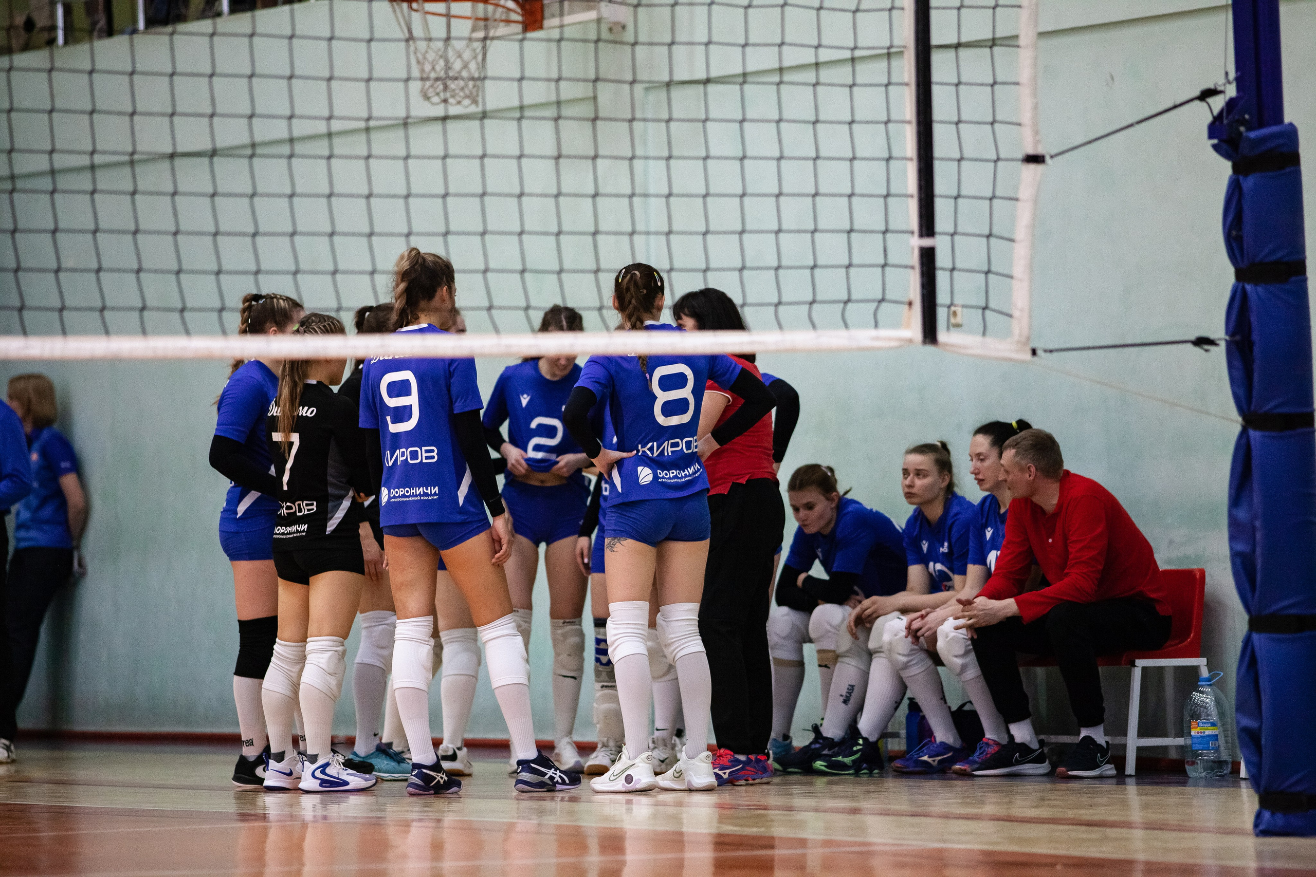 Искра (Самара) — Динамо (Киров). Фотография