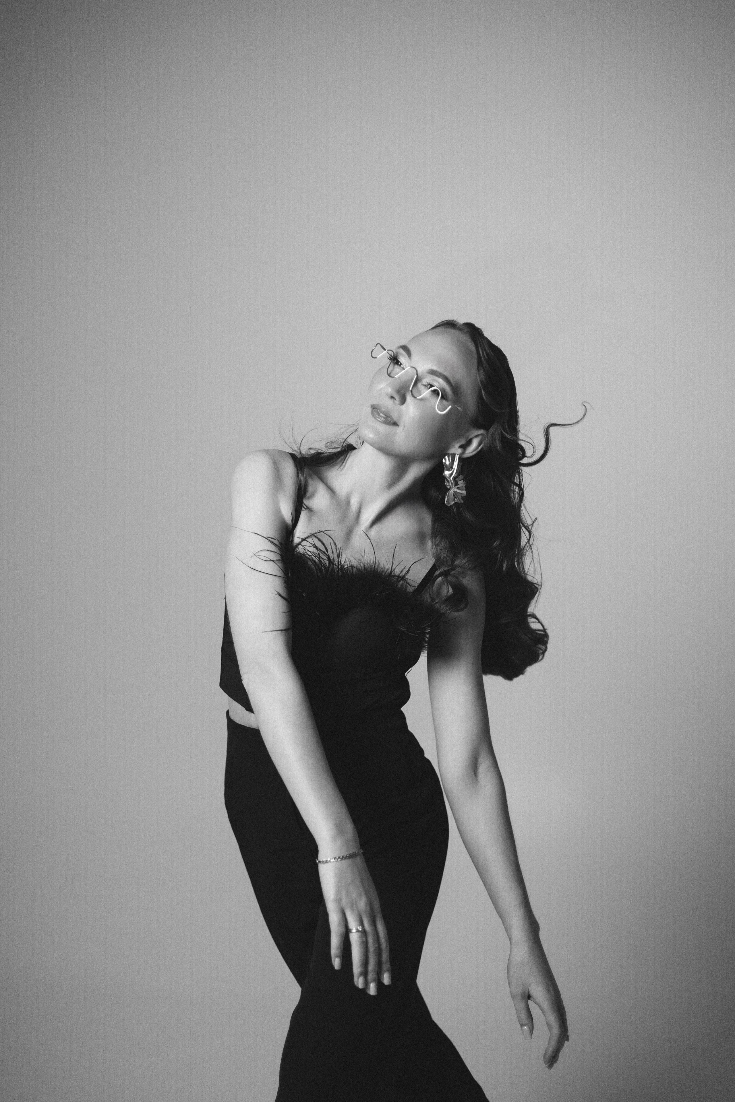 ЖЕНСКИЕ ПОРТРЕТЫ СТУДИЯ 2026. Фотограф Красноярск съемки лавстори, фотосессия в студии, портретная съемка, творческие фотосессии