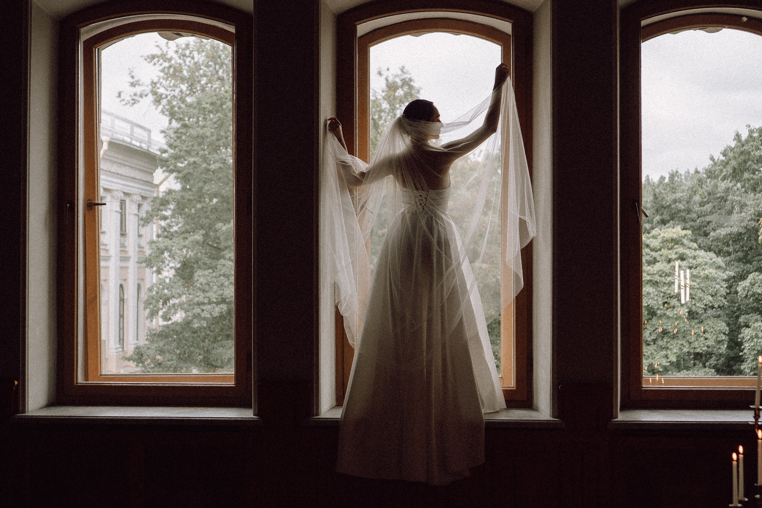 СВАДЕБНАЯ ПРОГУЛКА В САНТК-ПЕТЕРБУРГЕ (ИСАКИЕВСКИЙ СОБОР, ЗИМНЯЯ КАНАВКА, ЭРМИТАЖ И БОЛЬШАЯ МОРСКАЯ УЛИЦА). Профессиональный фотограф, Санкт-Петербург — Виктория Богомолова