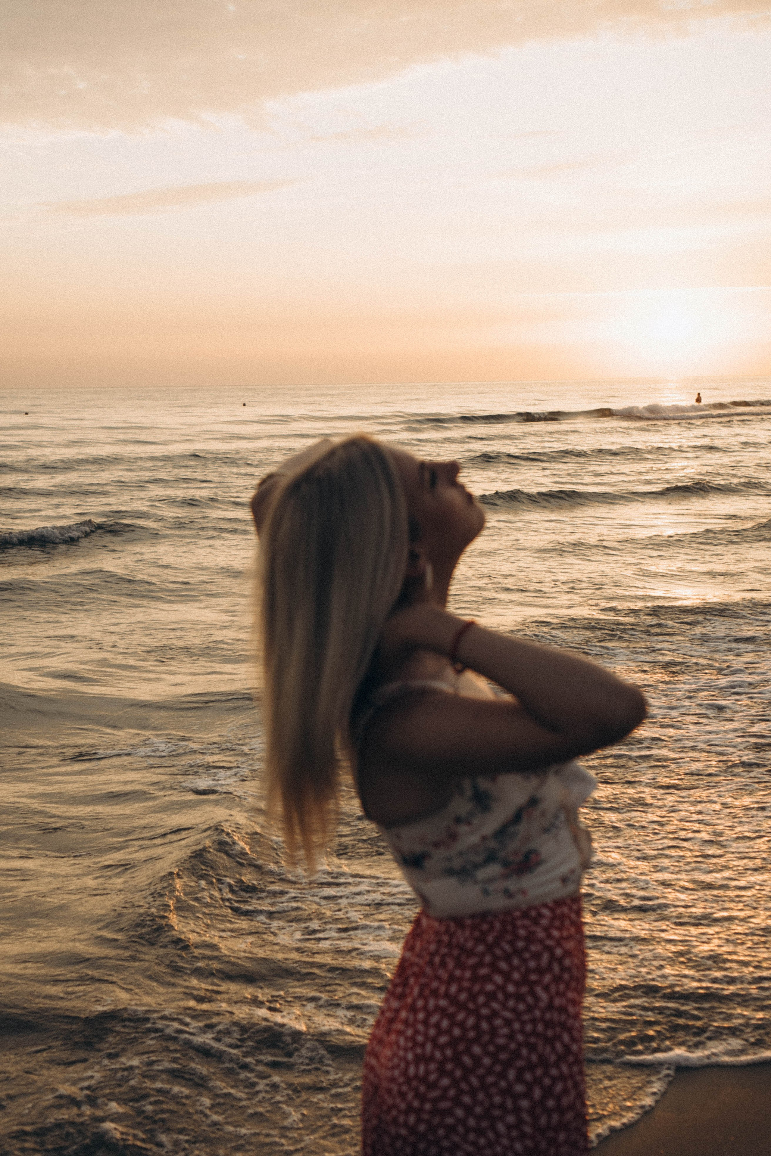 Июльский вечер на берегу черного моря. Профессиональный фотограф, Санкт-Петербург — Виктория Богомолова