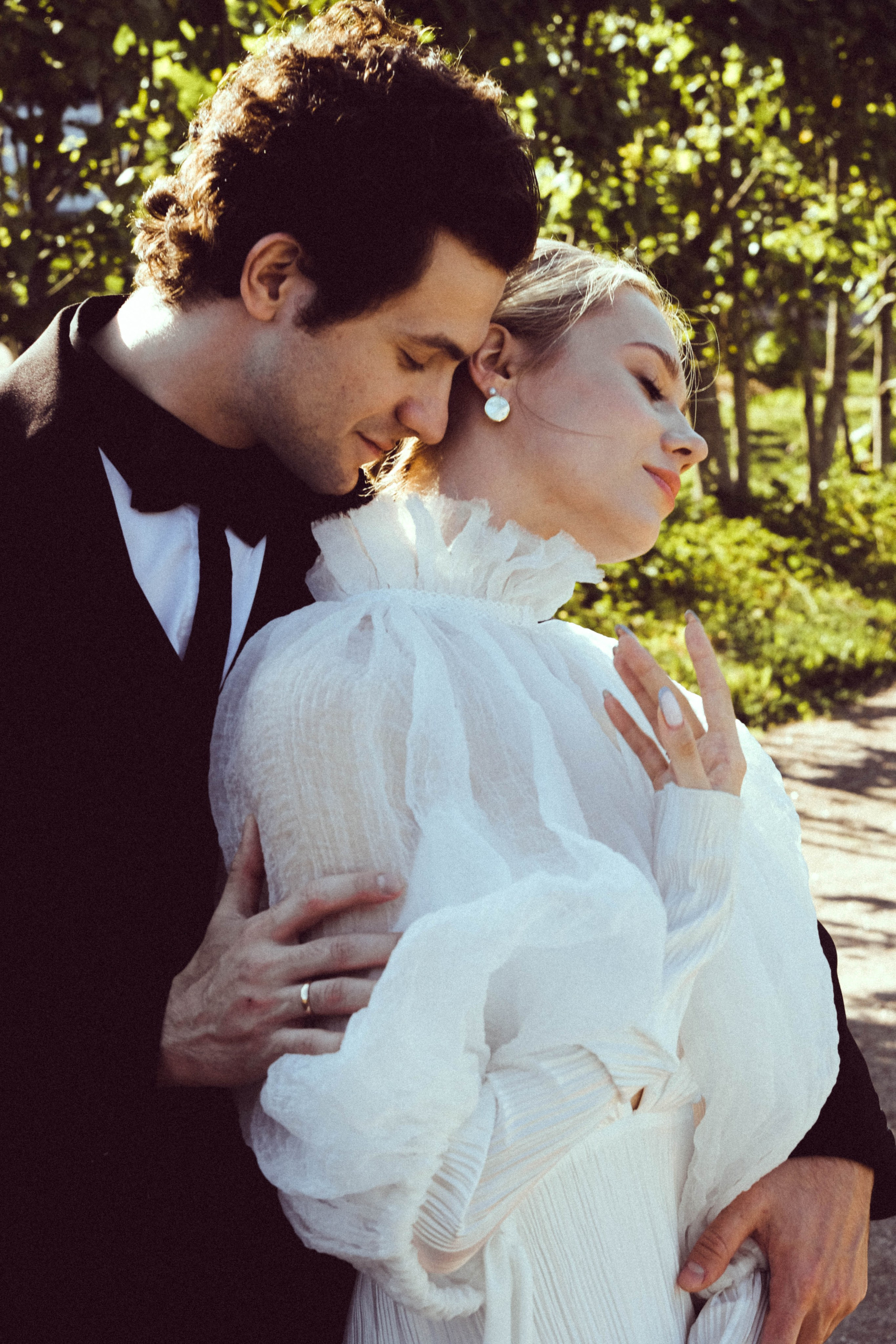 СВАДЕБНАЯ СЬЕМКА В ПАРКЕ ОРАНИЕНБАУМ. Профессиональный фотограф, Санкт-Петербург — Виктория Богомолова