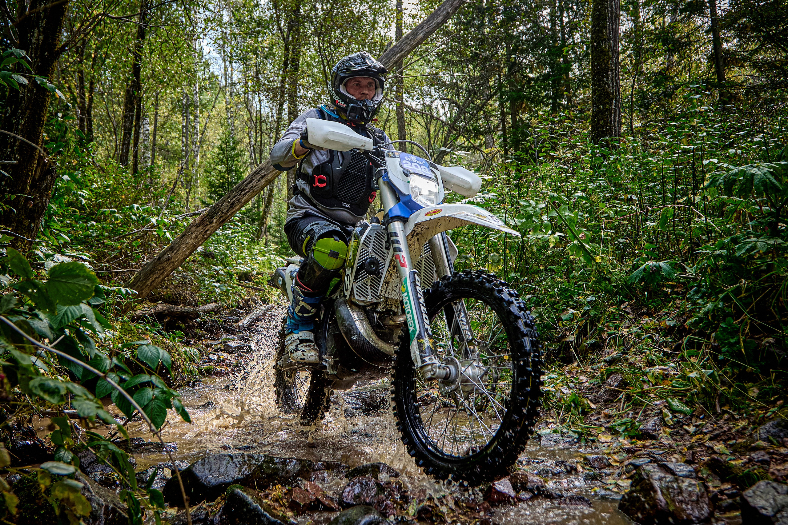 БУРЕЛОМ 2025 чемпионат Сибири по Эндуро. Фотограф Москва Concerts photo / Fashion photо