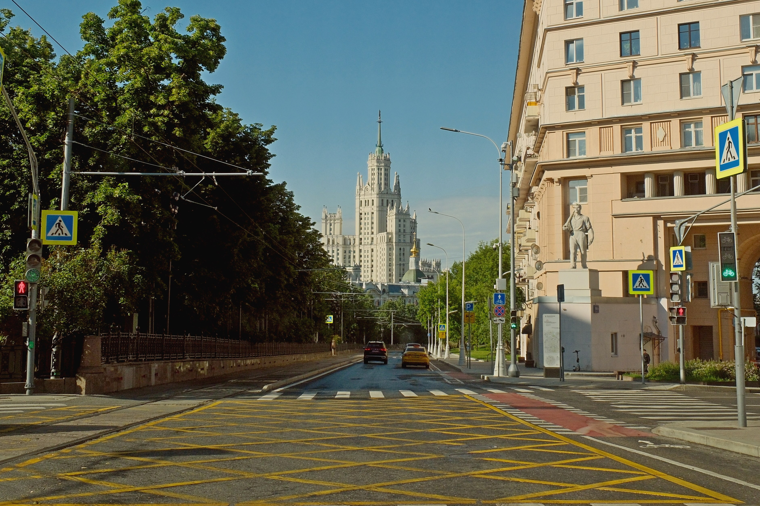 Улица, люди, жизнь…