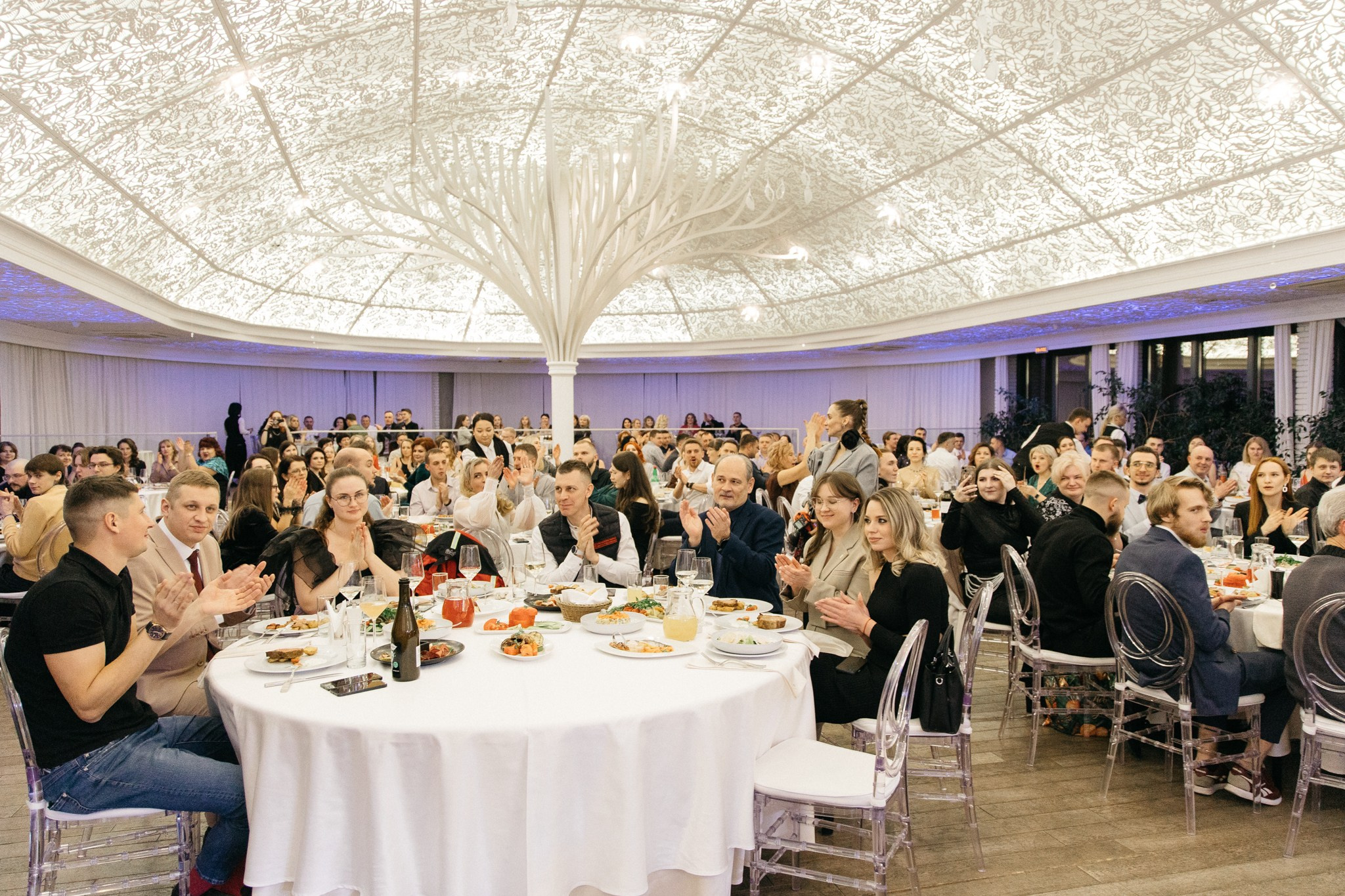 Интрополис. Артём Бачурин — свадебный фотограф Воронеж