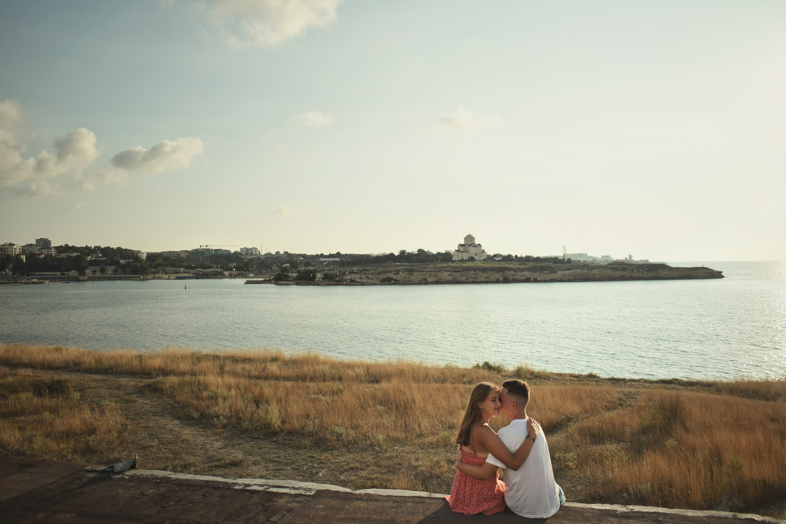 Александр и Екатерина. Фотограф-ретушер в Крыму Юля Лобурец