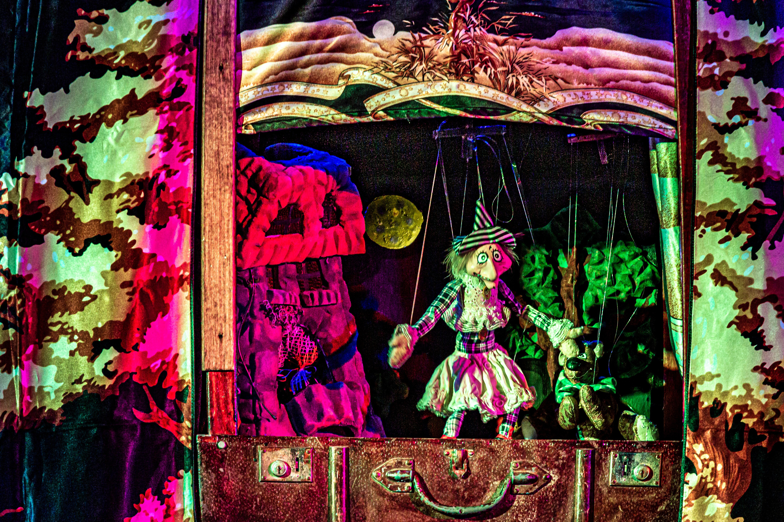 Маленькая ведьма спектакль театра Саквояж. Фотограф в Сочи Юрий Шептаев