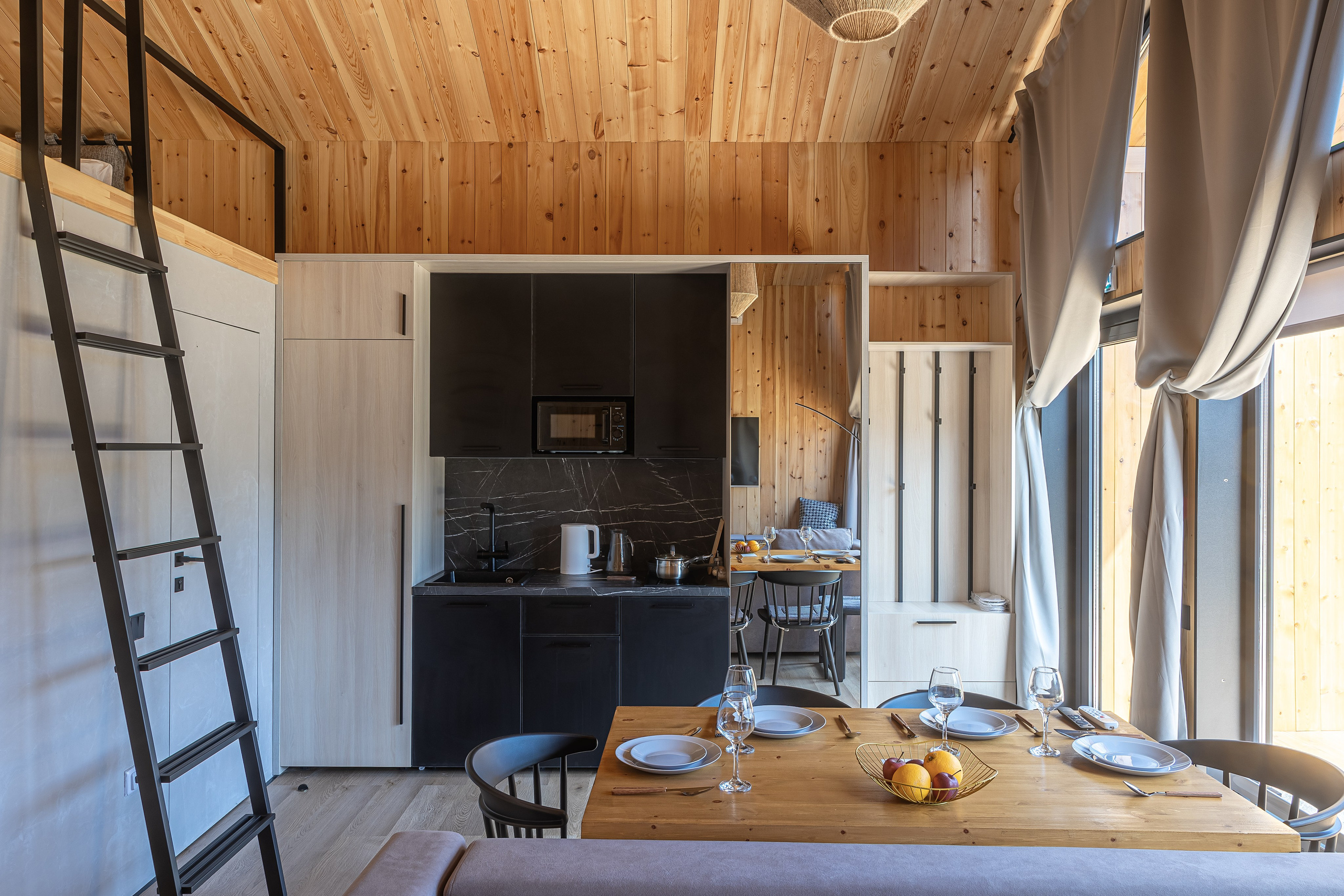 Номадик. Фотограф и видеограф в Улан-Удэ: Аюна Габагуева и Артём Шаханов