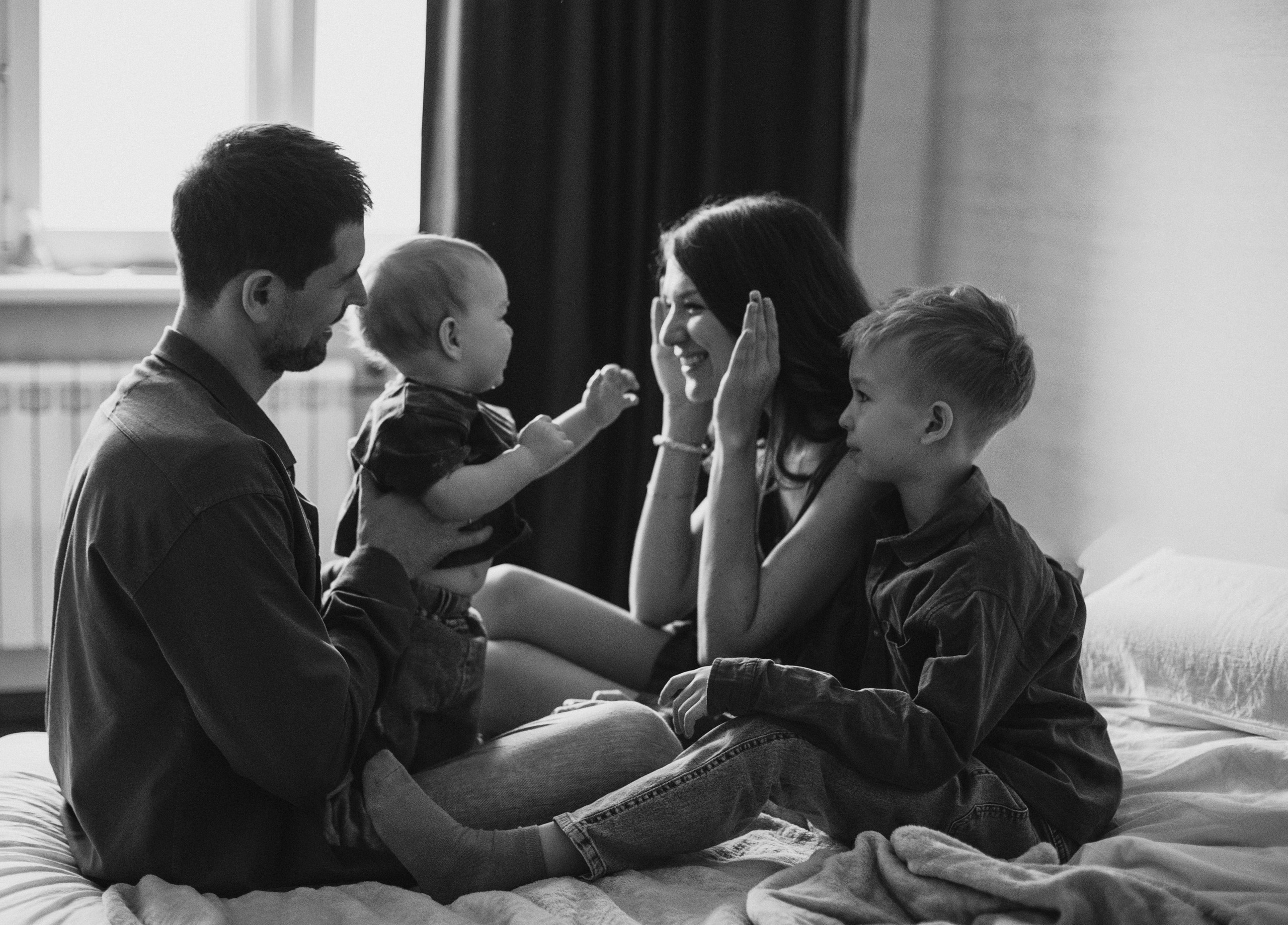 Семейные фотографии. Детский и семейный фотограф Татьяна Рыбалко. Фотосессии у вас дома