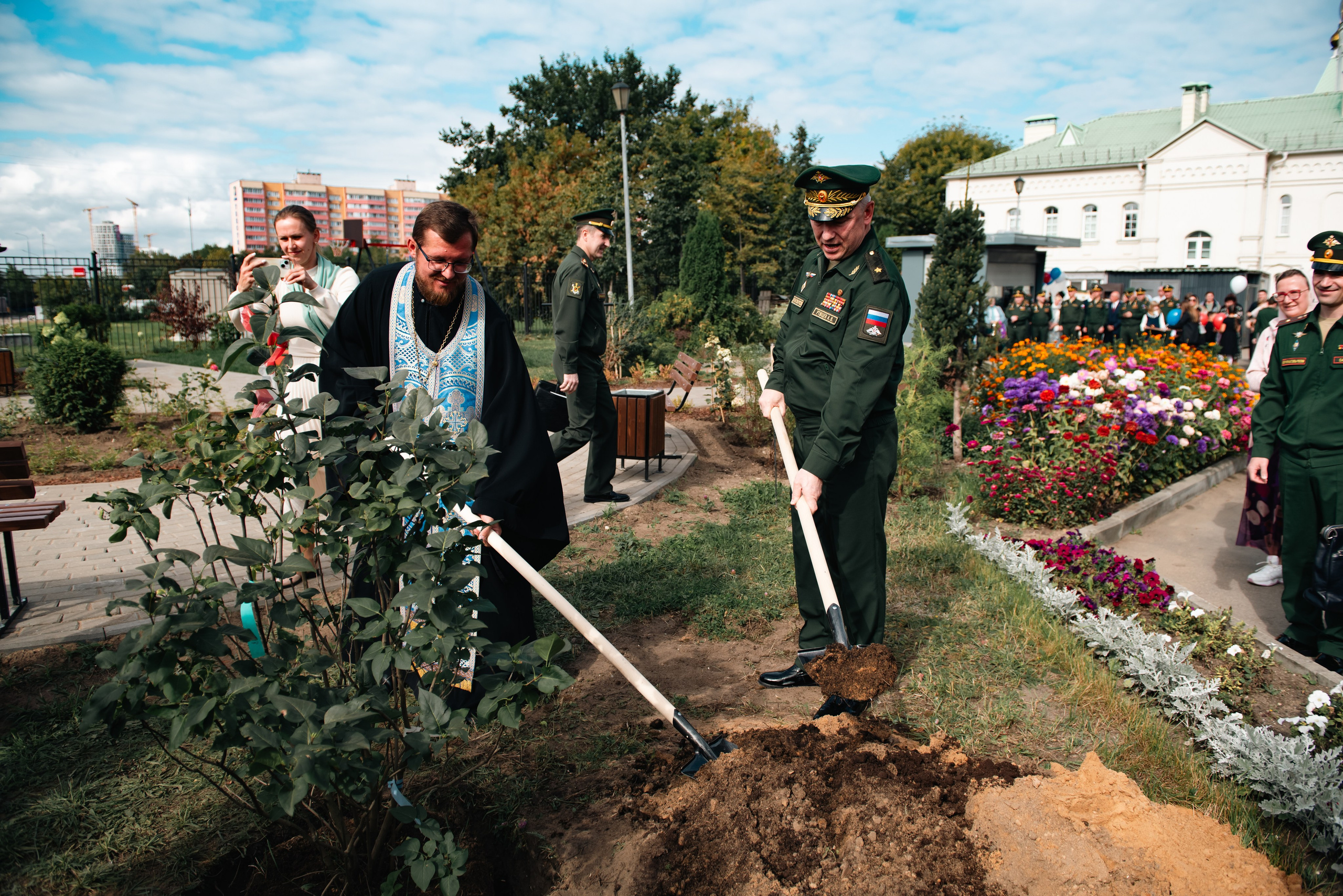 Храм Андрея Боголюбского, служба с участием войск РХБ защиты. Фотограф, визажист. Москва