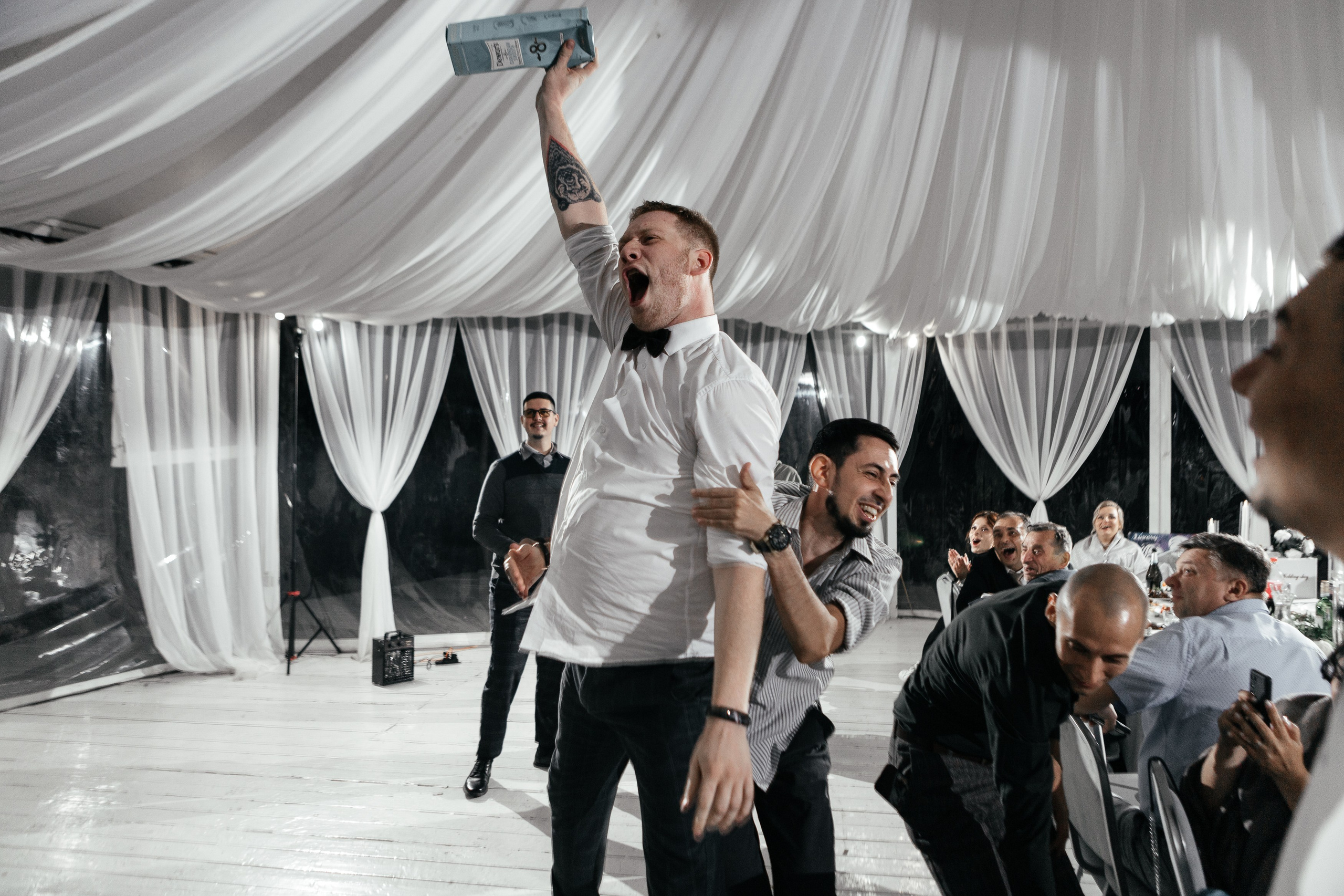 Свадебный фотограф Уфа — Руслан ГабдлисламовЖивые эмоции, красивые кадры, воспоминания на всю жизнь.Работаю по всей Республике Башкортоста. Свадебный фотограф Уфа Руслан Габдлисламов