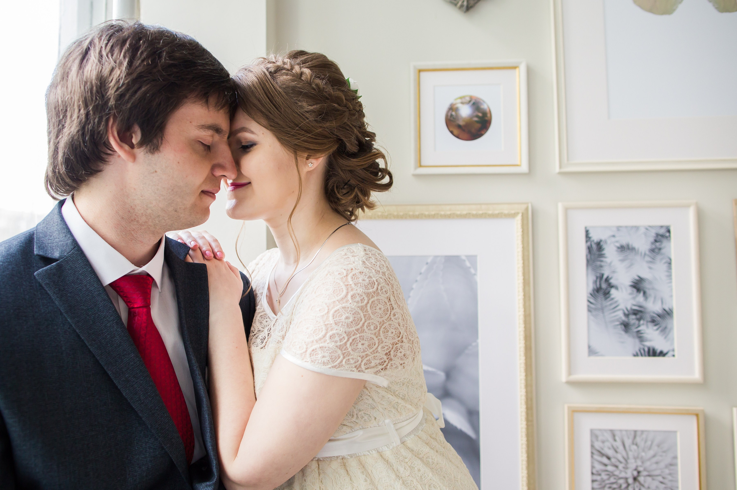 Саша и Лена. Репортажный, семейный и детский фотограф в Пензе и Заречном Арина Ермилова. Картины барельеф на заказ