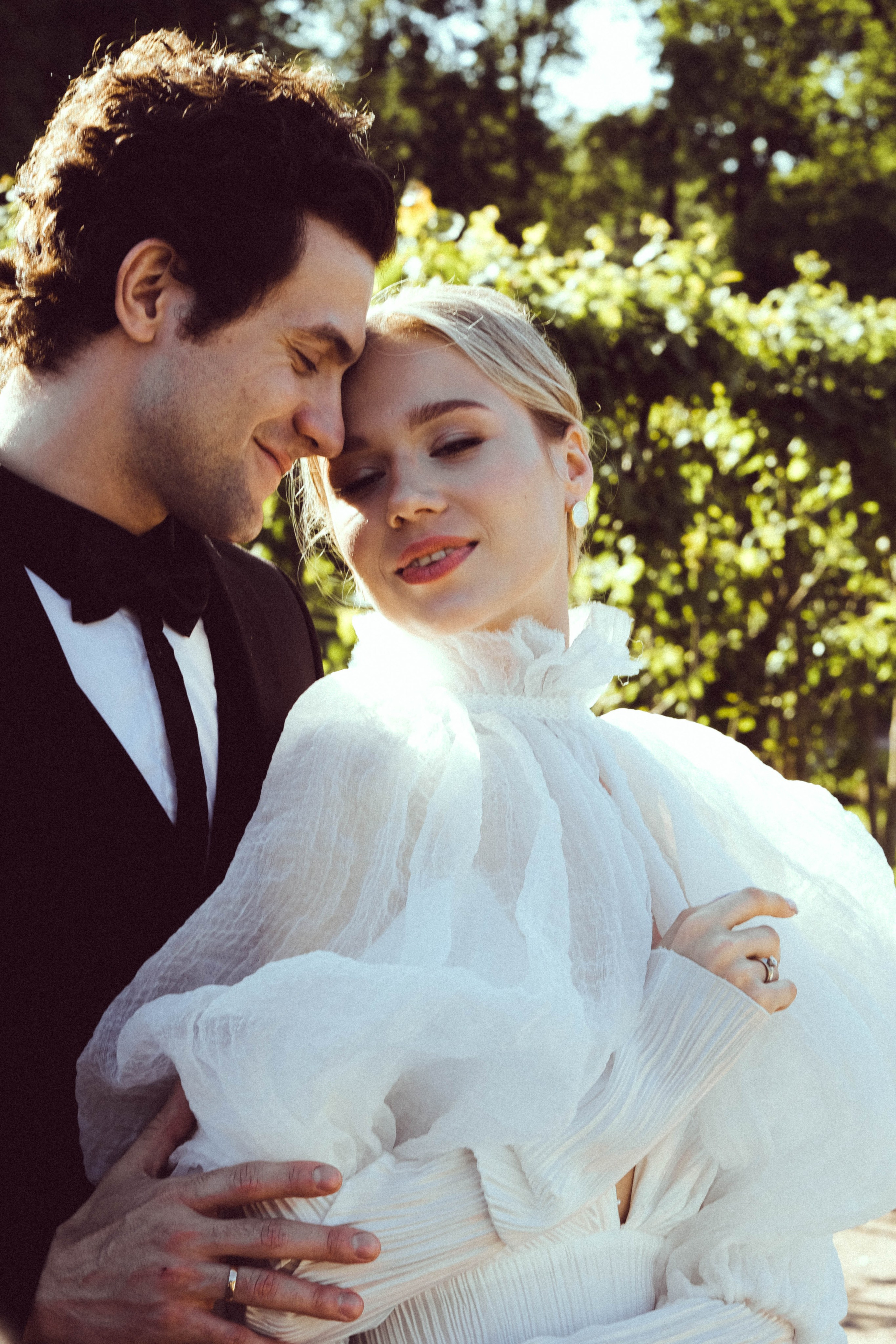 СВАДЕБНАЯ СЬЕМКА В ПАРКЕ ОРАНИЕНБАУМ. Профессиональный фотограф, Санкт-Петербург — Виктория Богомолова