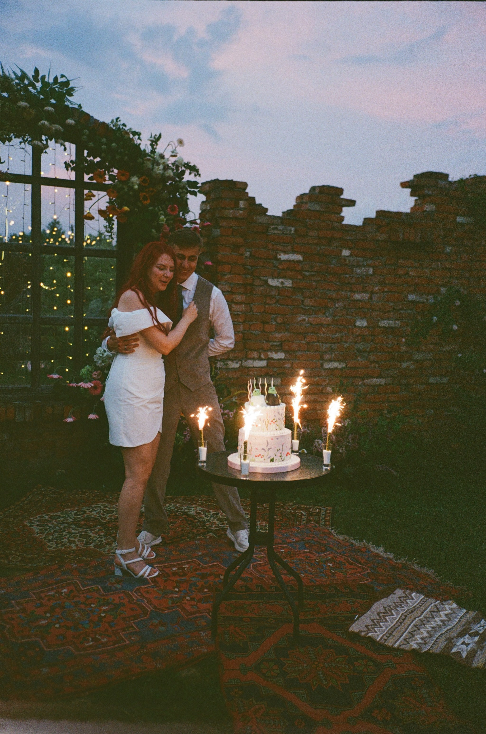 Пленка Роман и Анастасия. Свадебный и репортажный фотограф Элина Козырьянова