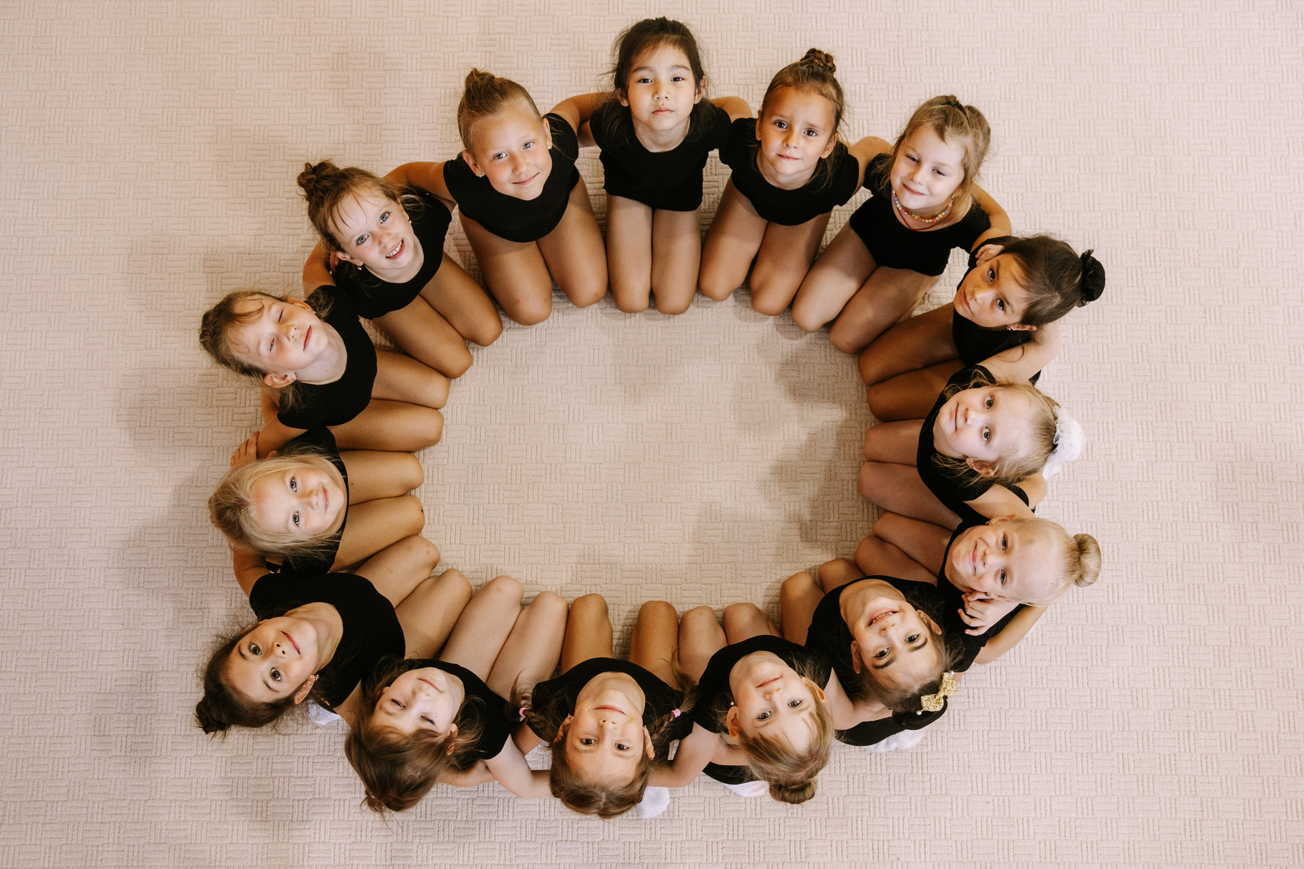 Гимнастки. Фотограф Максим Маркелов