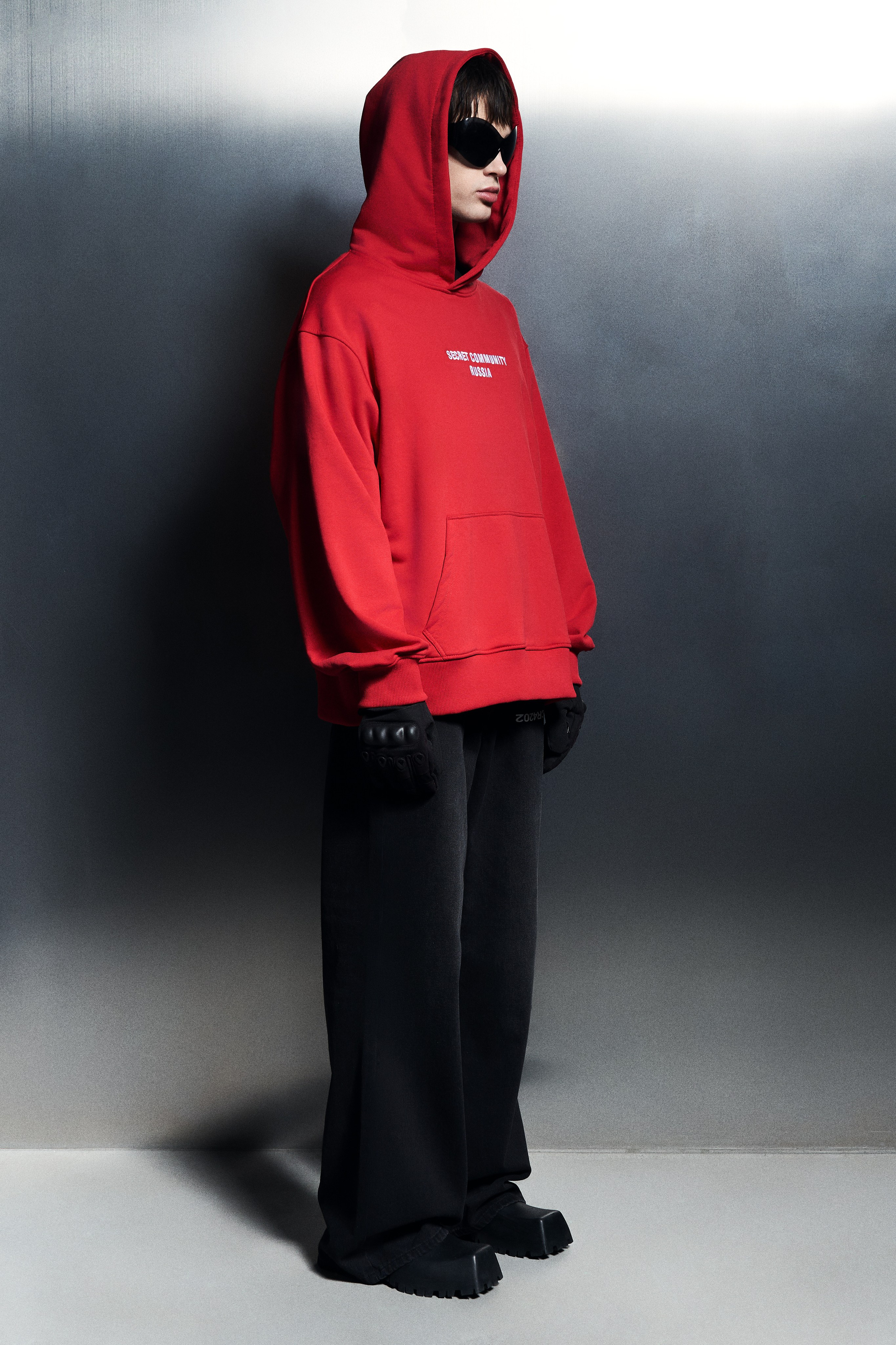 SCRMERCH — CLOSED DROP. DINIS MUSTAFIN | PHOTOGRAPHY