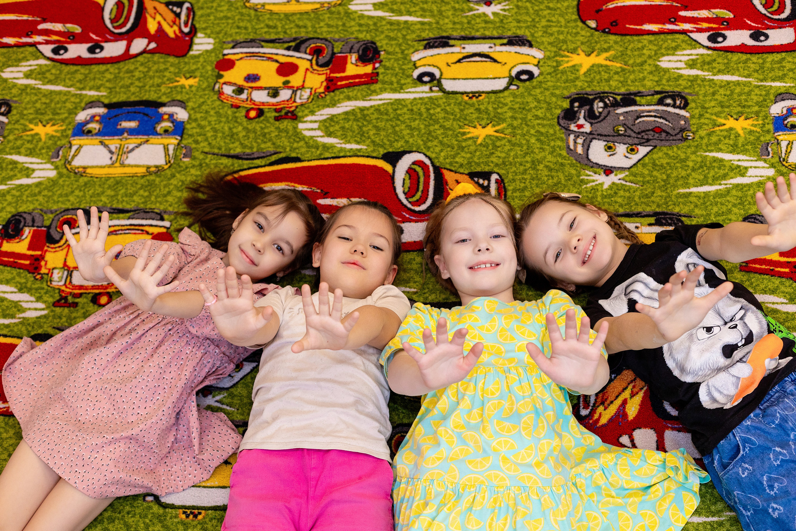 <title> Выпускной альбом Чита, Школа Чита, детский сад Чита,живоефото. Фотограф Григорьева Ольга. Портретная, семейная съёмка, Love Stori, видеосъёмка в городе Чита. Выпускные альбомы, фотокниги