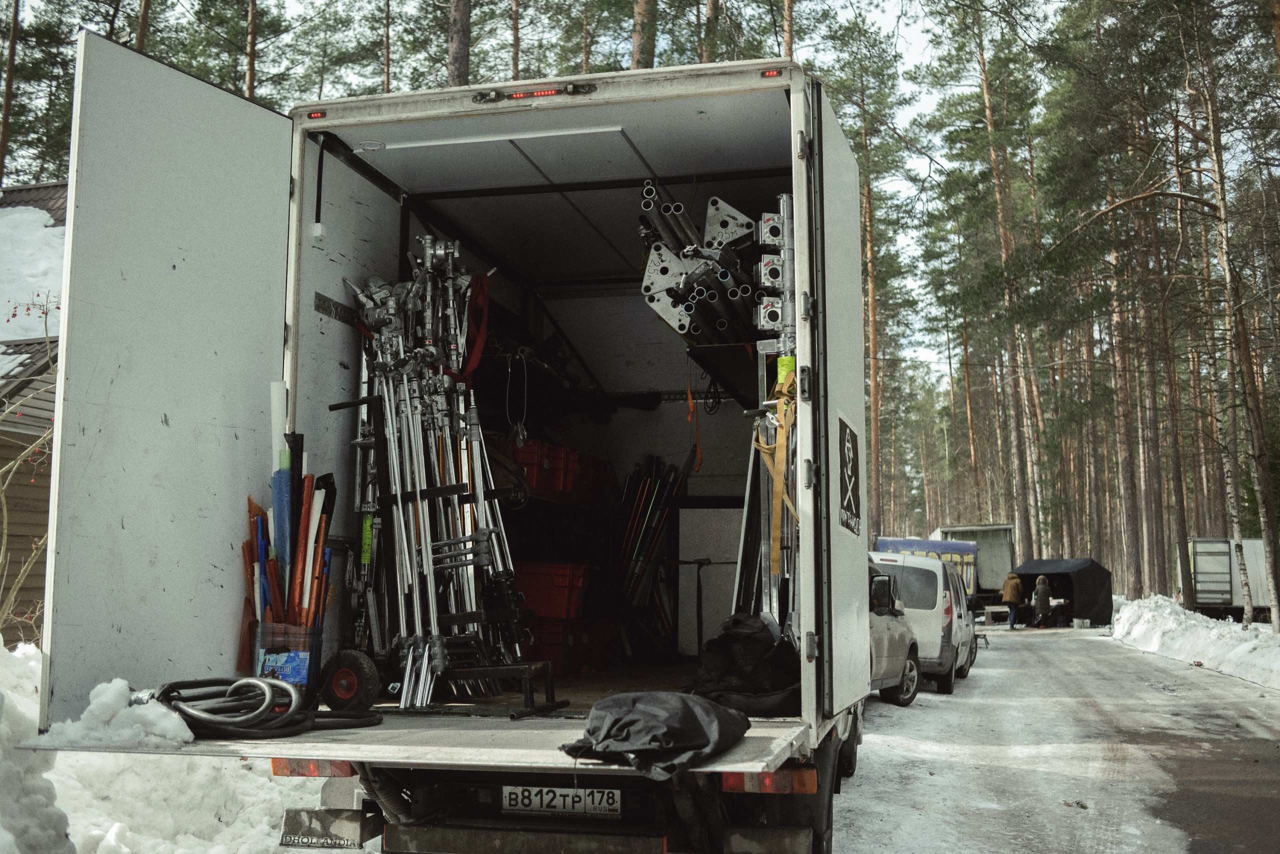 Егор Кончаловский «Большой Дом». May the numbers guide us