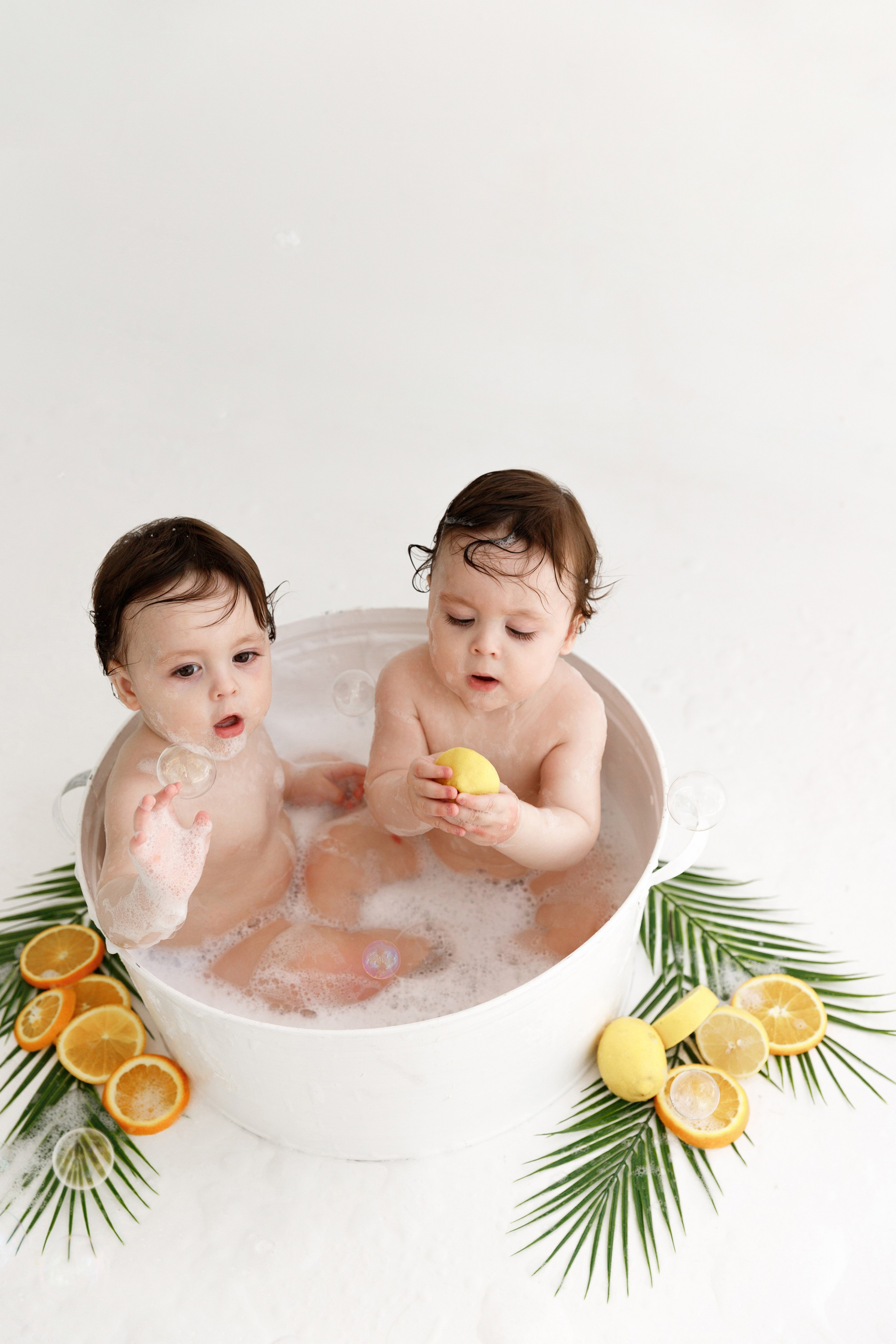 Близнецы Артём и Артур. Фотограф новорожденных Славянск-на-Кубани Куцевольская Екатерина