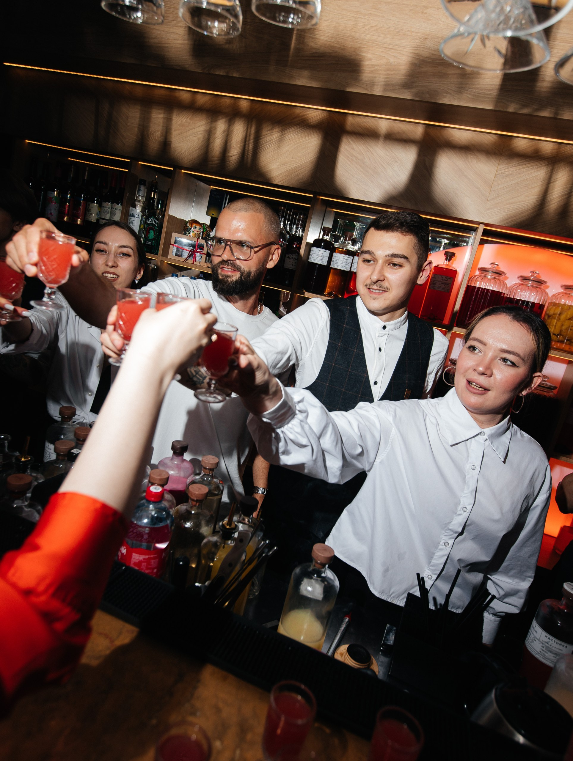 День рождения «Центральная рюмочная». Фотограф Артем Давыдов