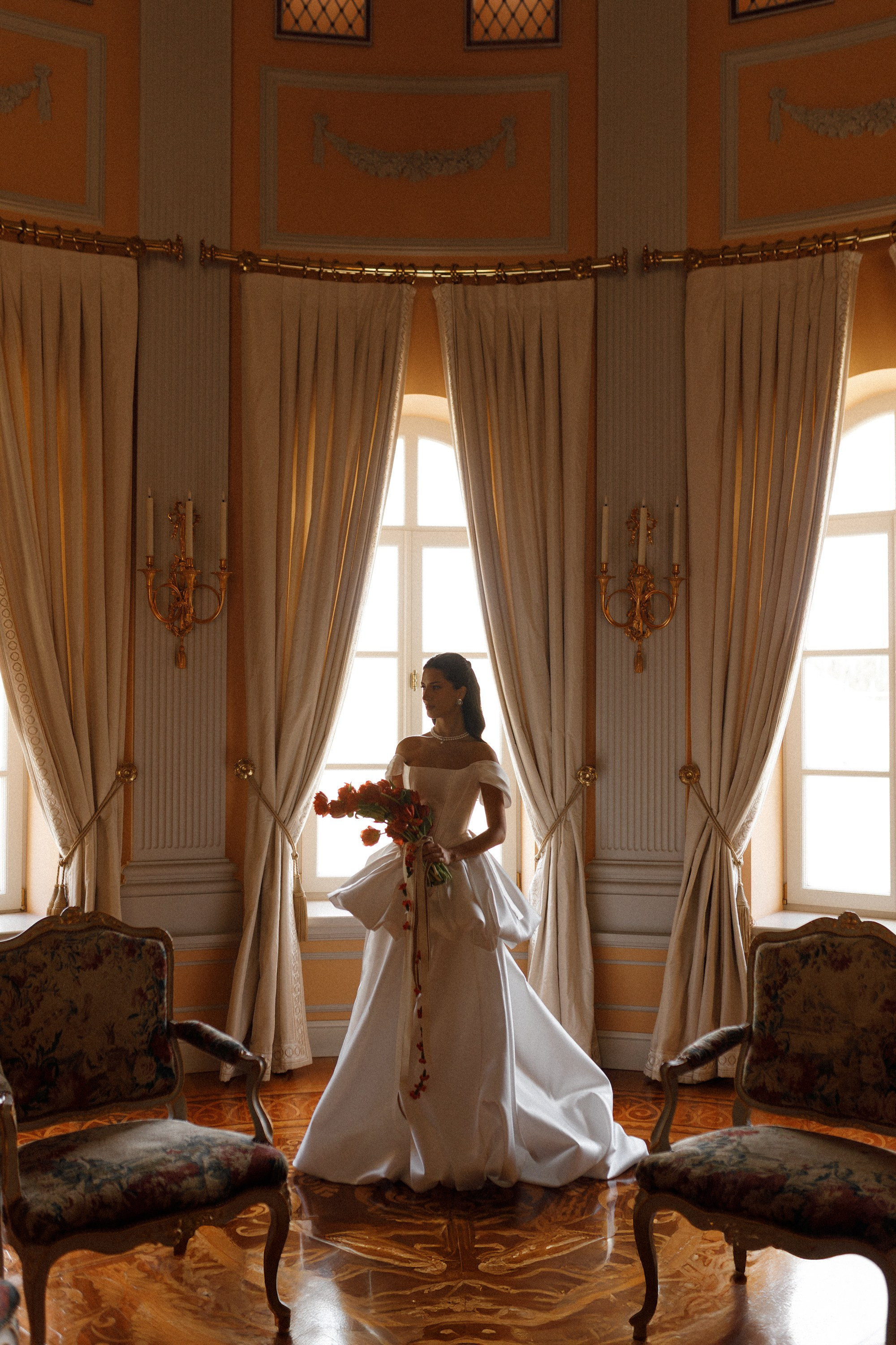 Петр и Лейла