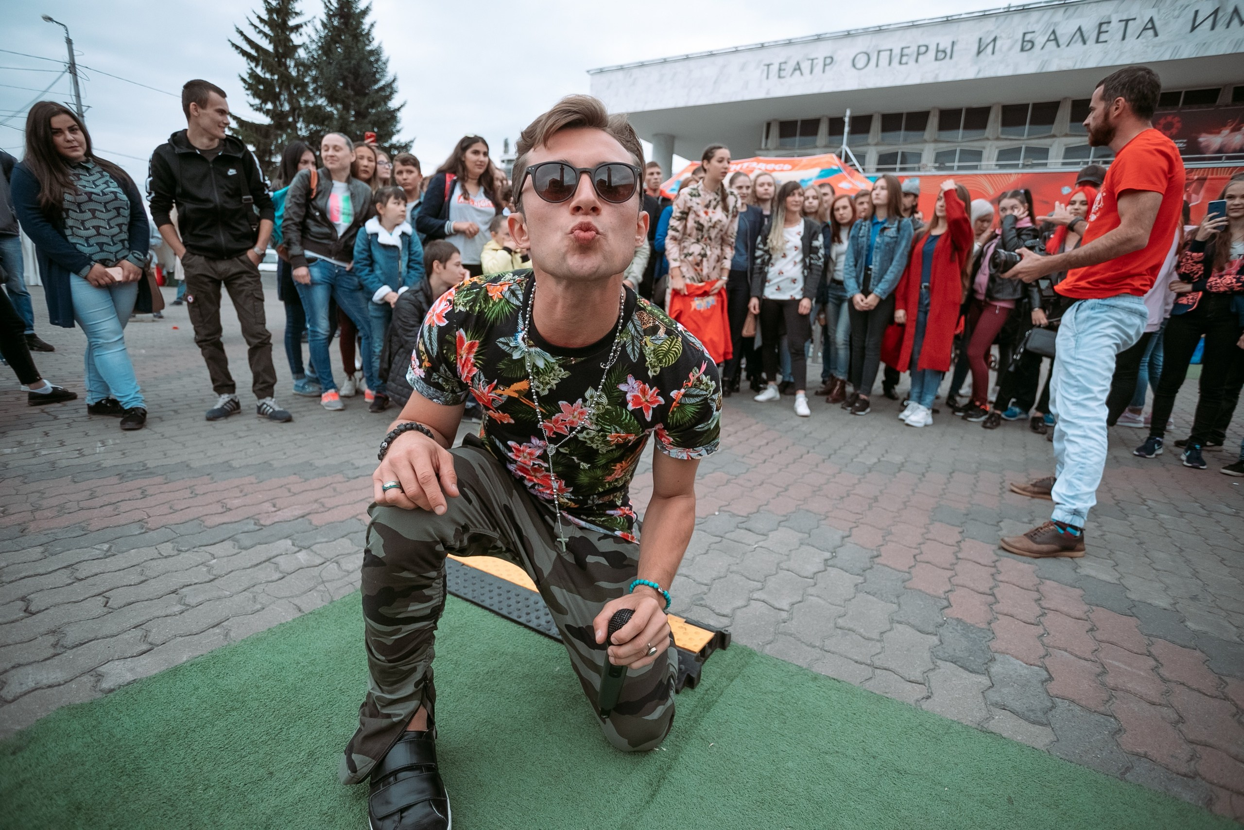 Попади на ТНТ @ Театральная площадь. Репортажный фотограф Максим Полянский. Москва, Санкт-Петербург, Красноярск