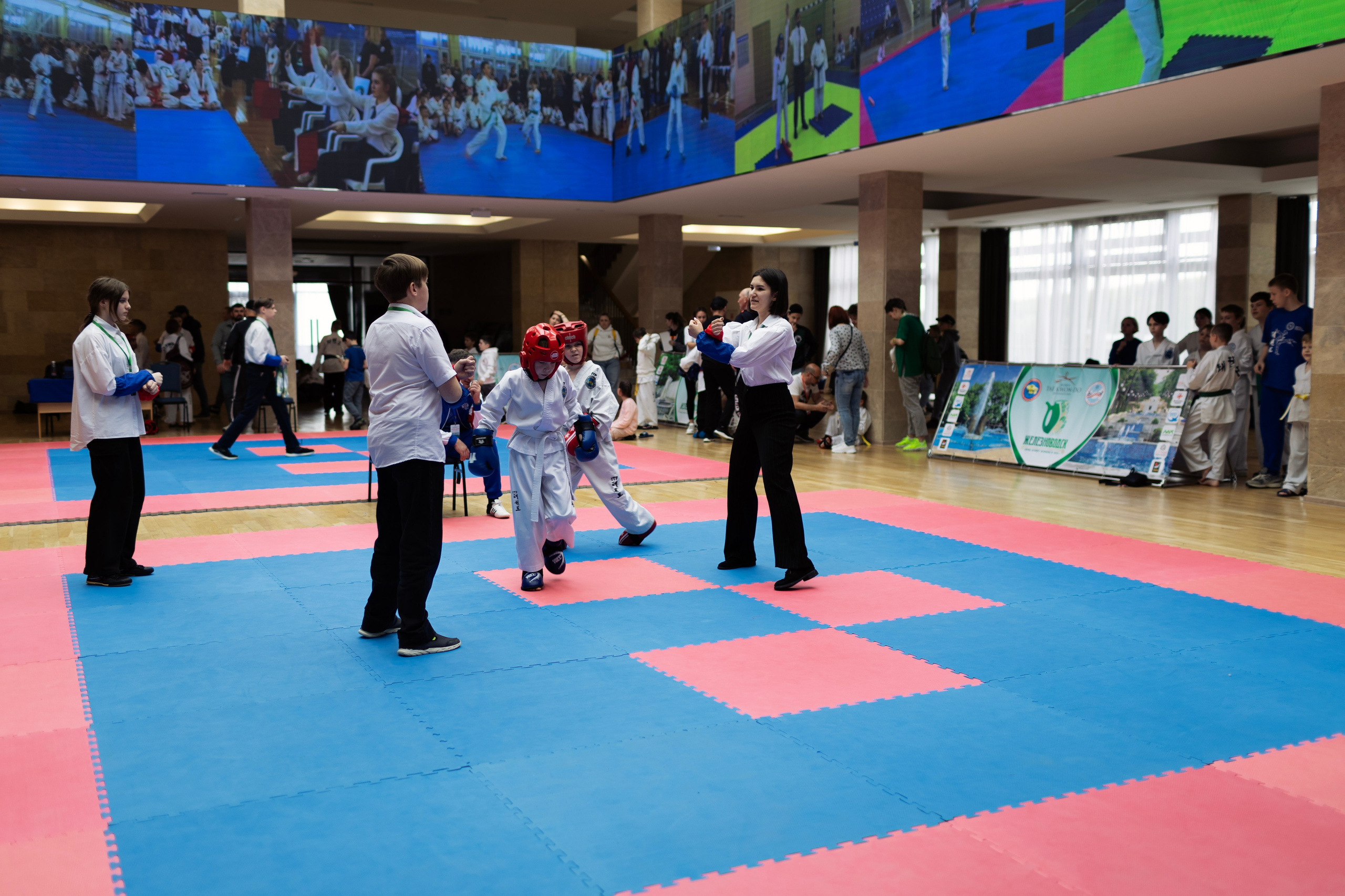 Фото турнира по Тхеквондо, проводимого в г. Железноводске. Медиапродюсер, фотограф в Минеральных Водах —Виктор Холодов