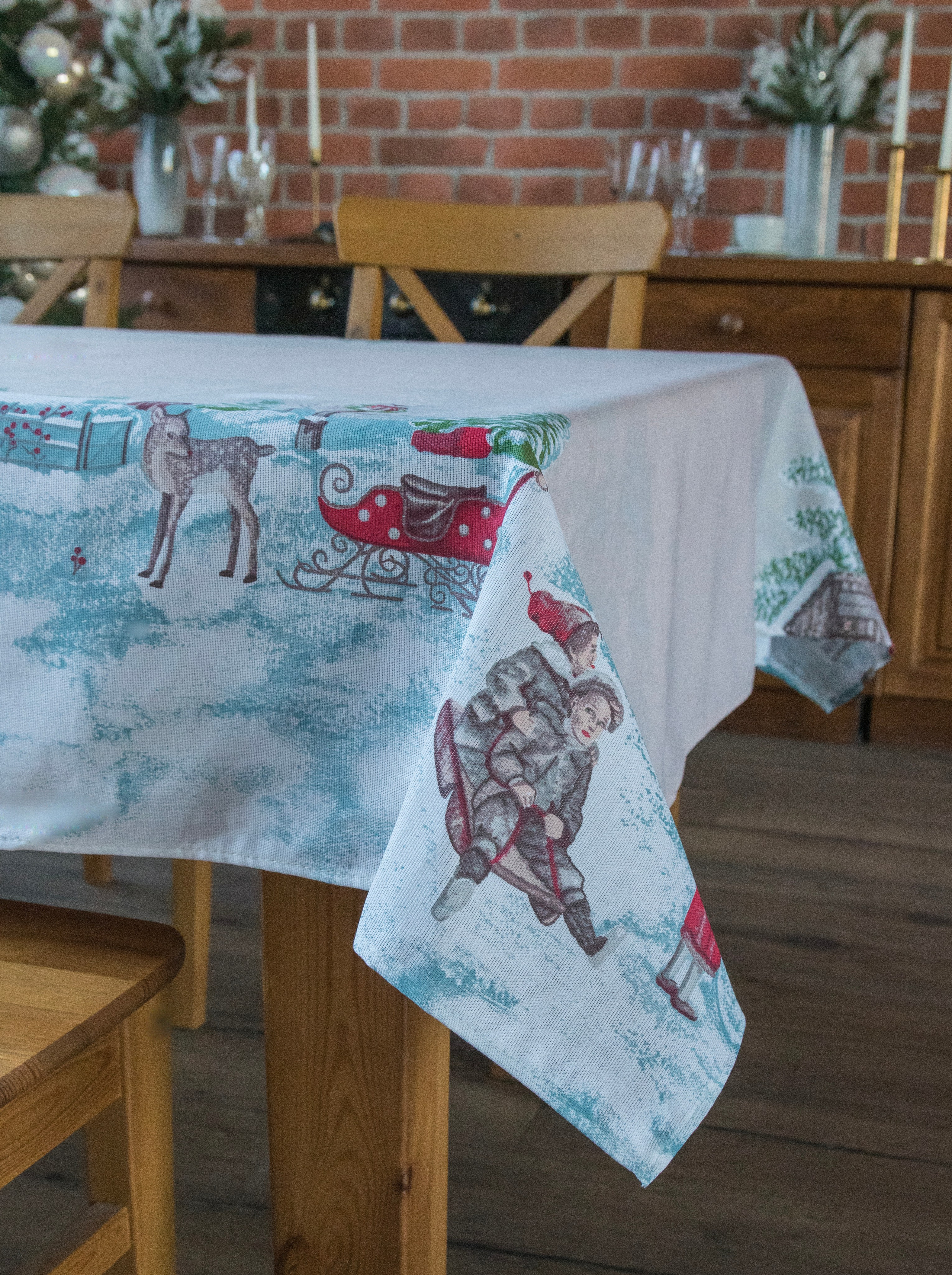 Скатерть новогодняя. Фотостудия для Wildberries Ozon