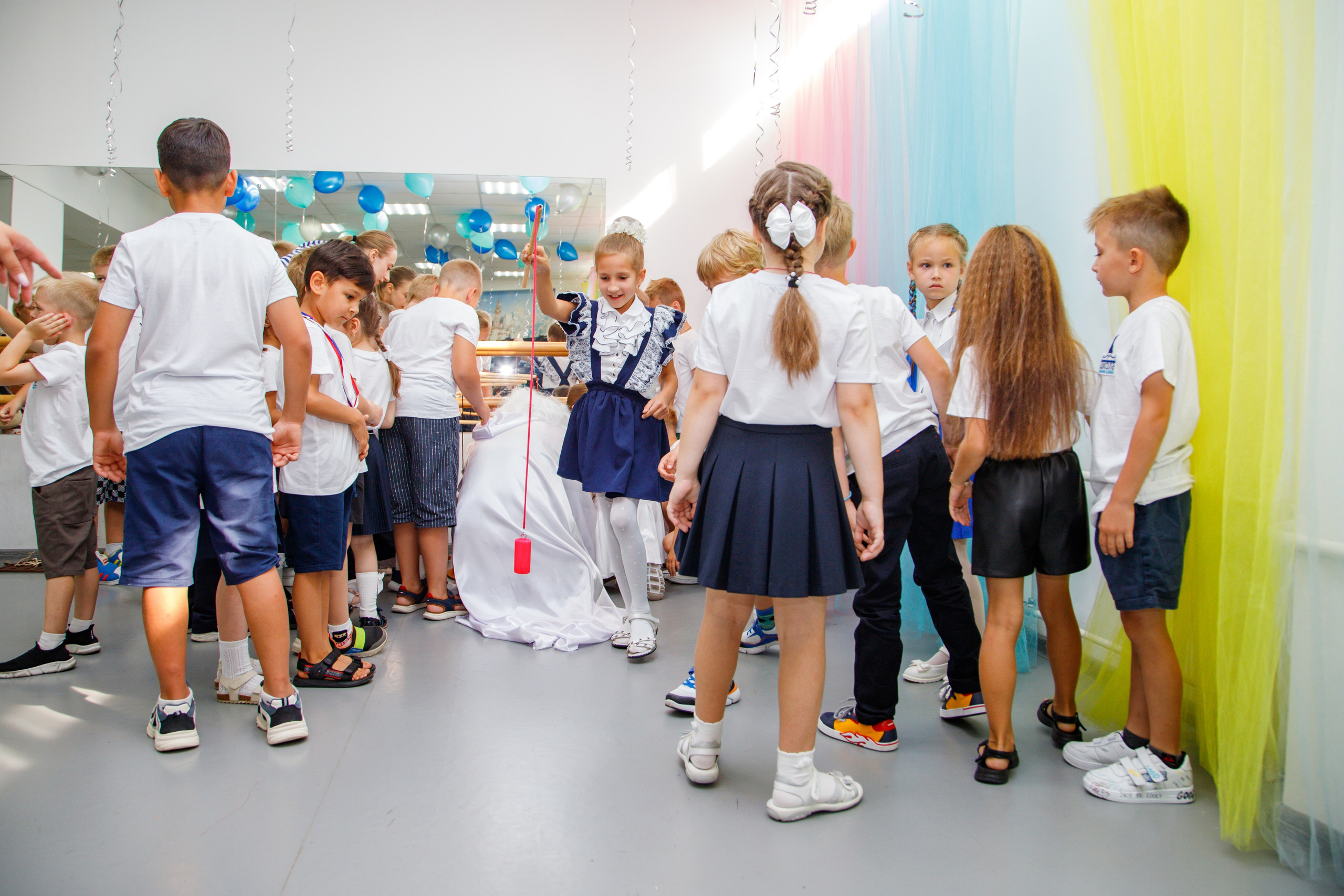 Репортажная съемка праздника знаний в школе. Семейный и школьный фотограф в Москве Анна Ткач