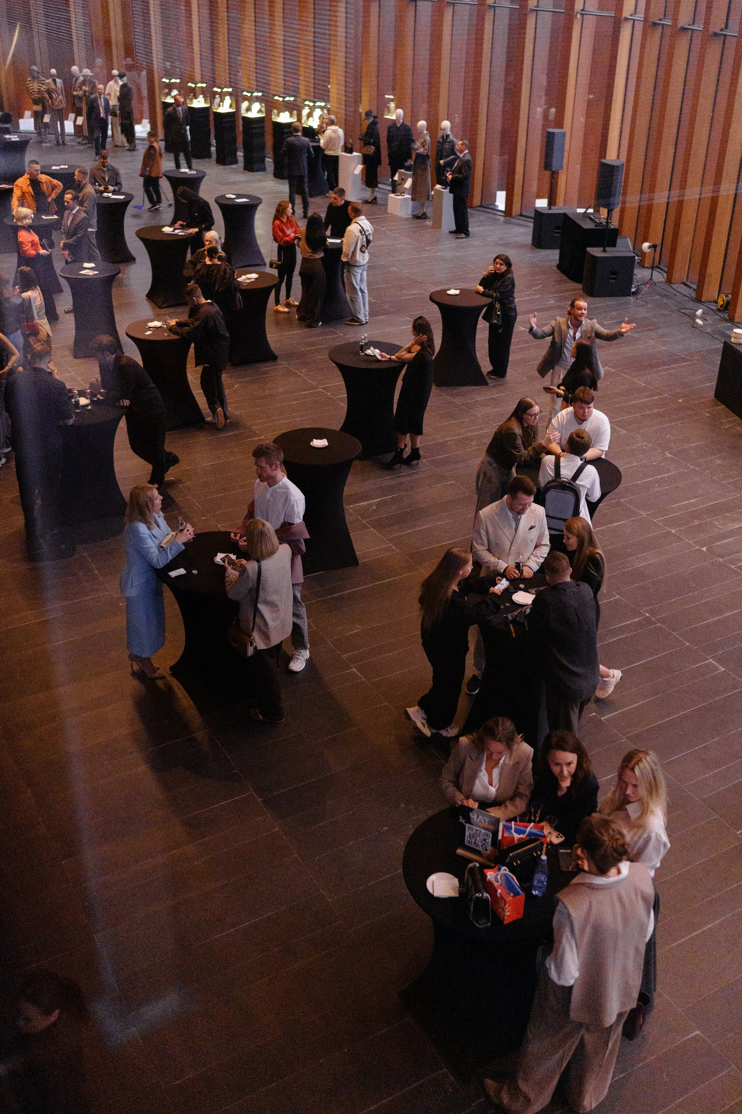 Фотограф репортажный на конференцию/форум в Москве. Репортажный фотограф в Москве Саша Дружинина