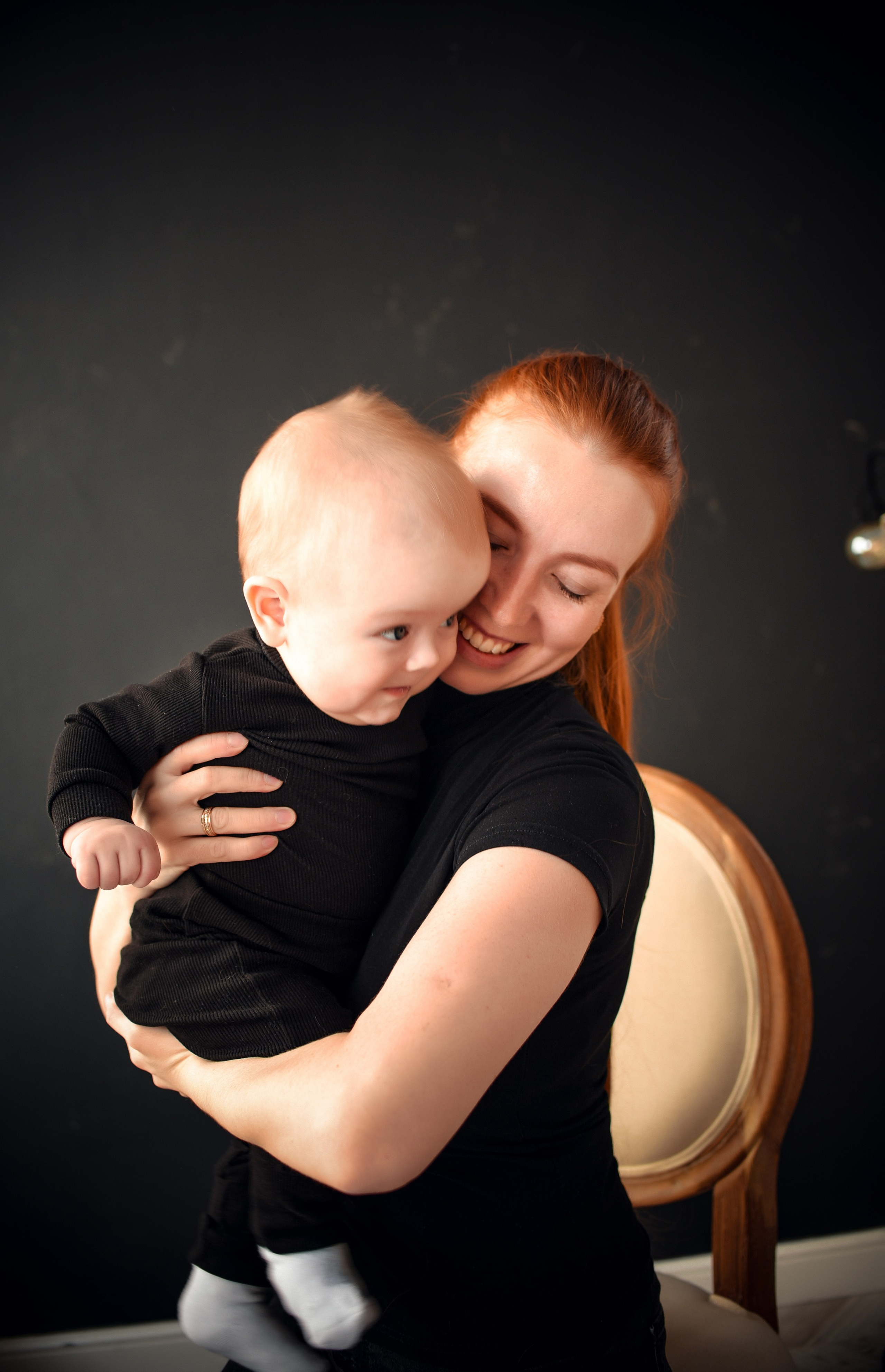 Семейная студийная фотосессия 3. Свадебный, семейный, детский, контент фотограф в Омске Максим Ильин