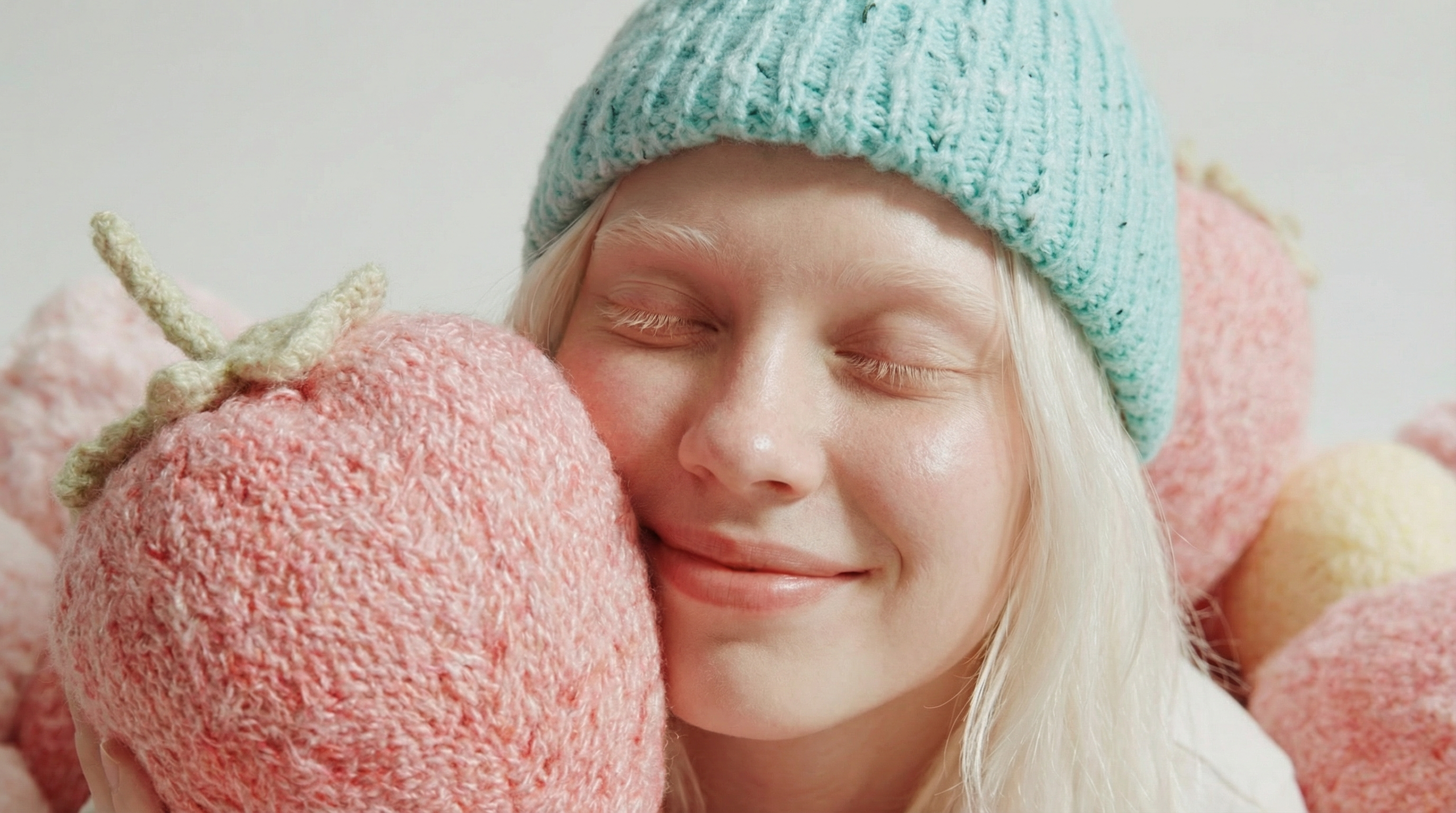 Концепт SELA. Анна Карчмит — AI-художник. Эдиториал, нейрофотосессия и контент для fashion и beauty брендов