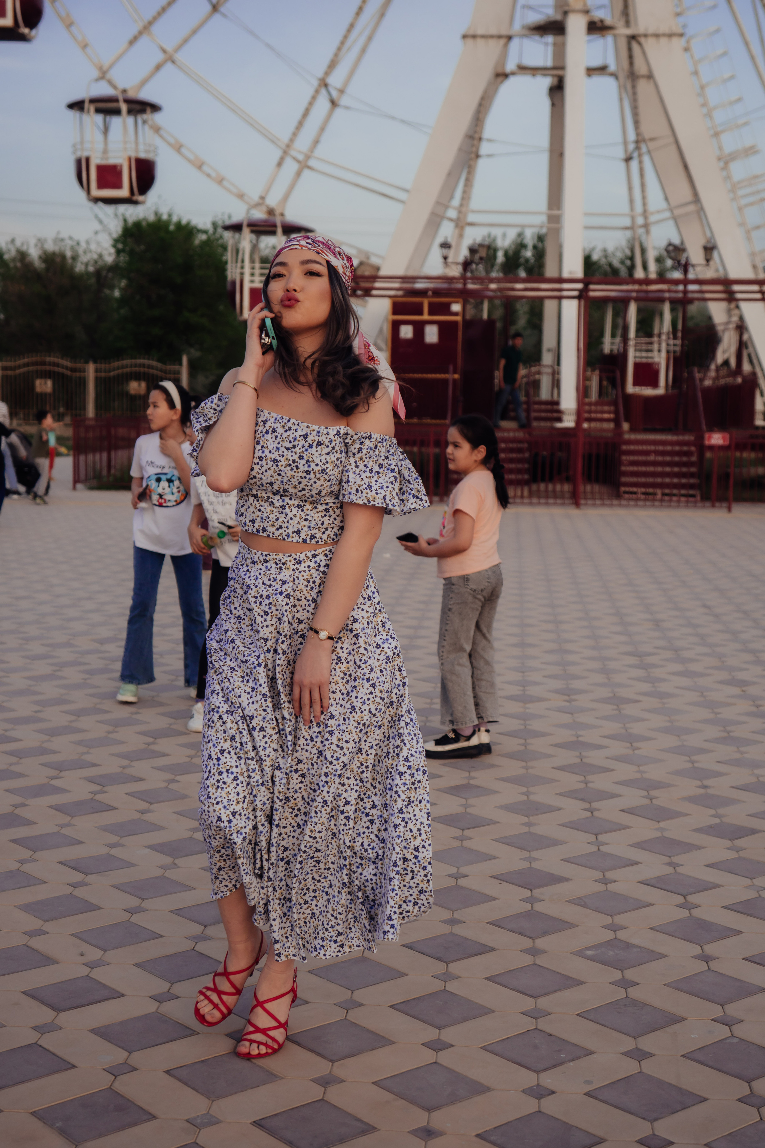 Keremet Park. Street portrait. Уличный и студийный фотограф в Астане Ержанов Нурасыл