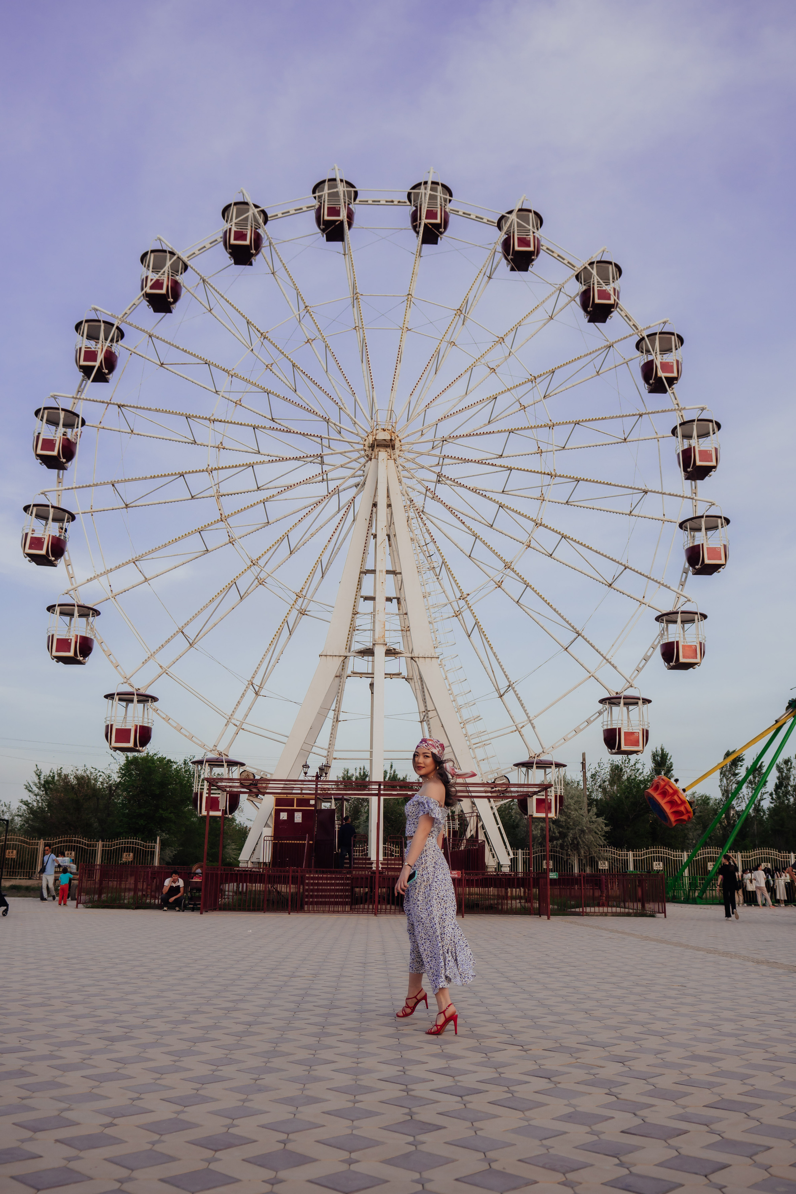 Keremet Park. Street portrait. Уличный и студийный фотограф в Астане Ержанов Нурасыл