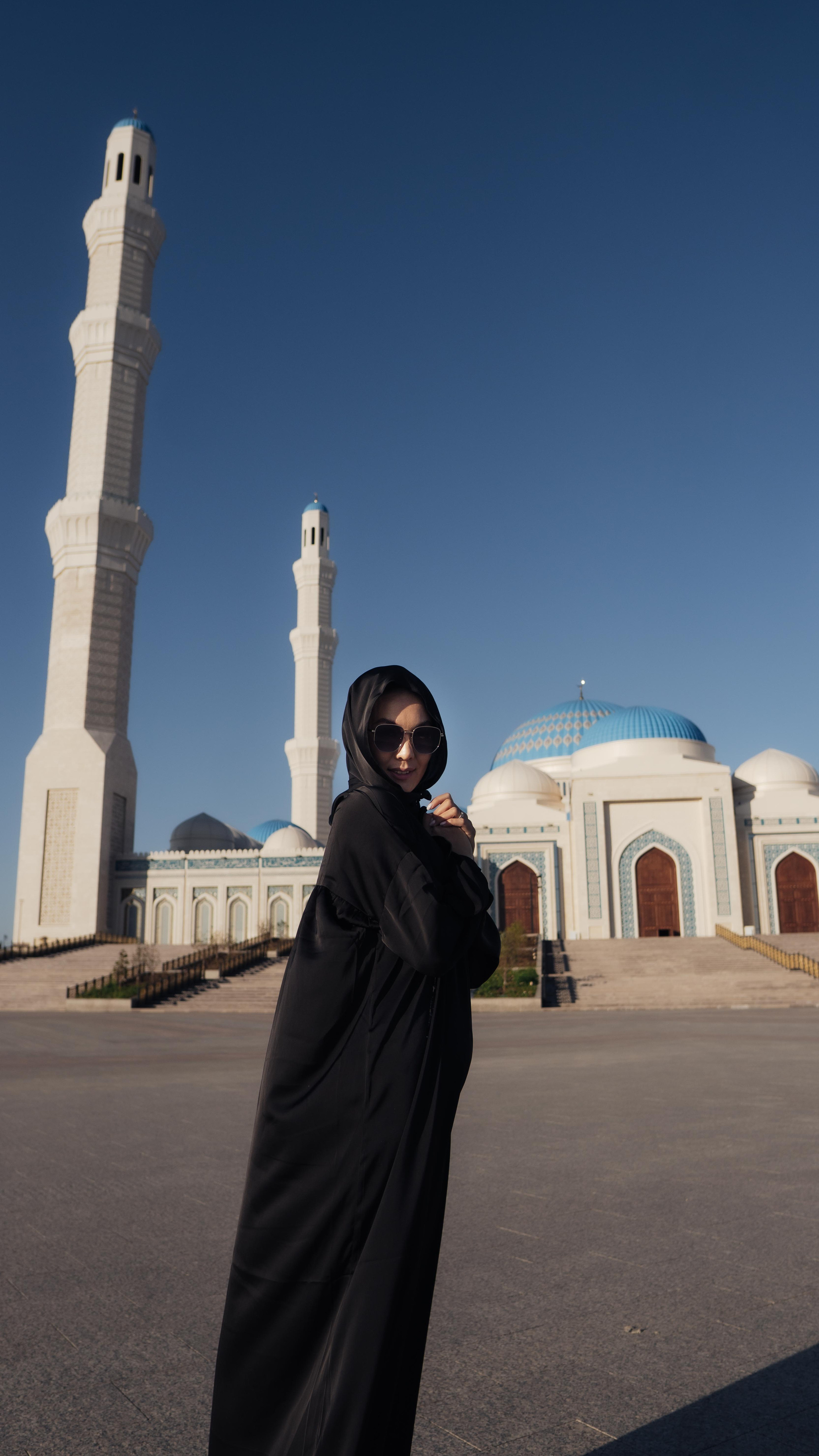 Портрет. Центральная мечеть (Астана). Уличный и студийный фотограф в Астане Ержанов Нурасыл