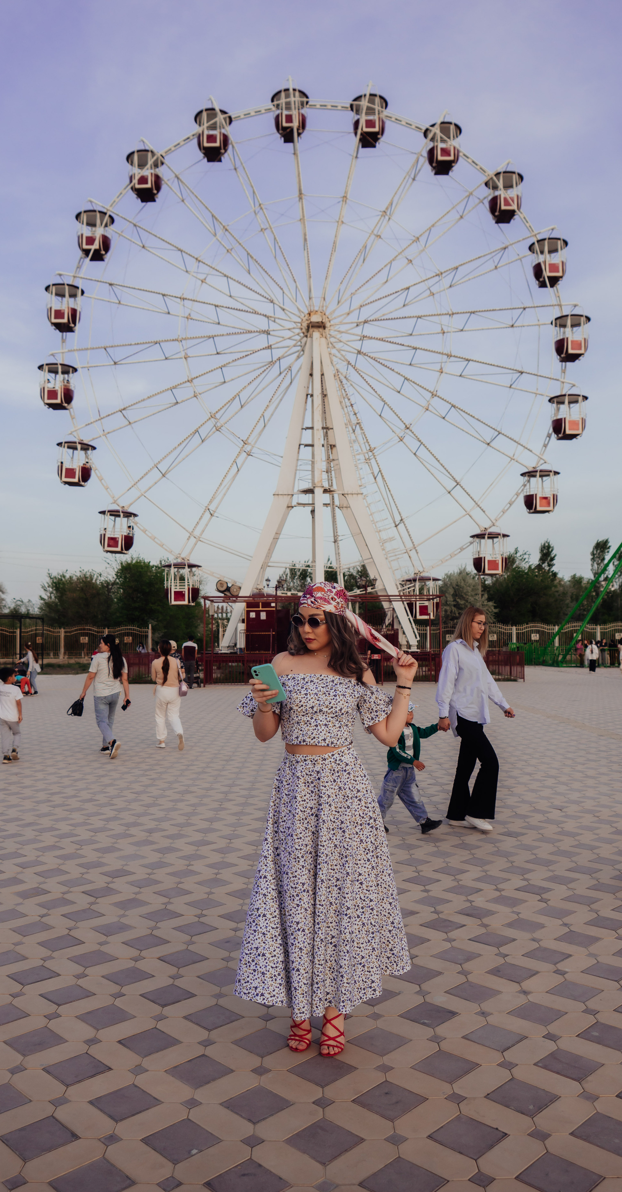 Keremet Park. Street portrait. Уличный и студийный фотограф в Астане Ержанов Нурасыл