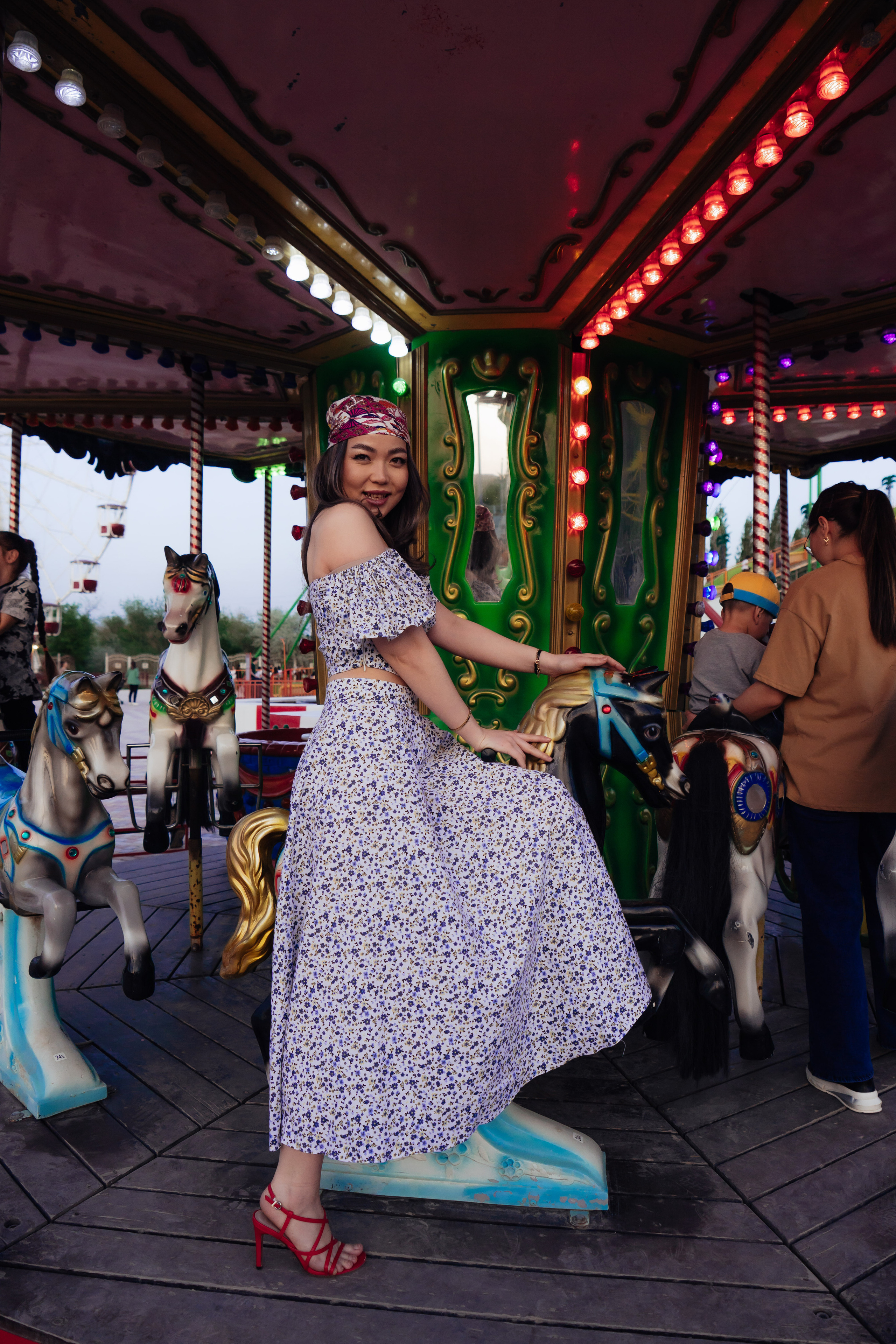 Keremet Park. Street portrait. Уличный и студийный фотограф в Астане Ержанов Нурасыл