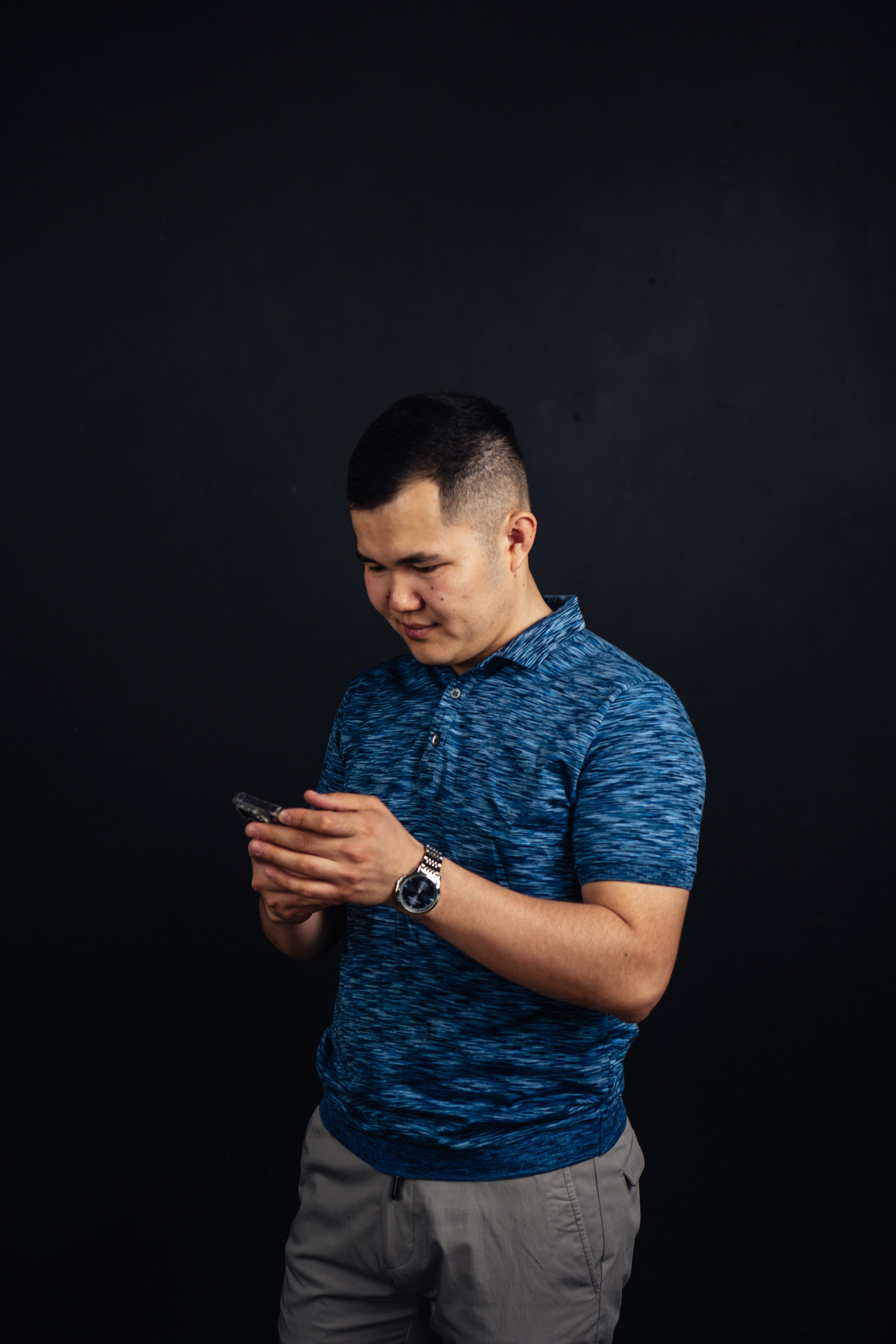 Индивидуальная фотосессия в фотостудии. Уличный и студийный фотограф в Астане Ержанов Нурасыл