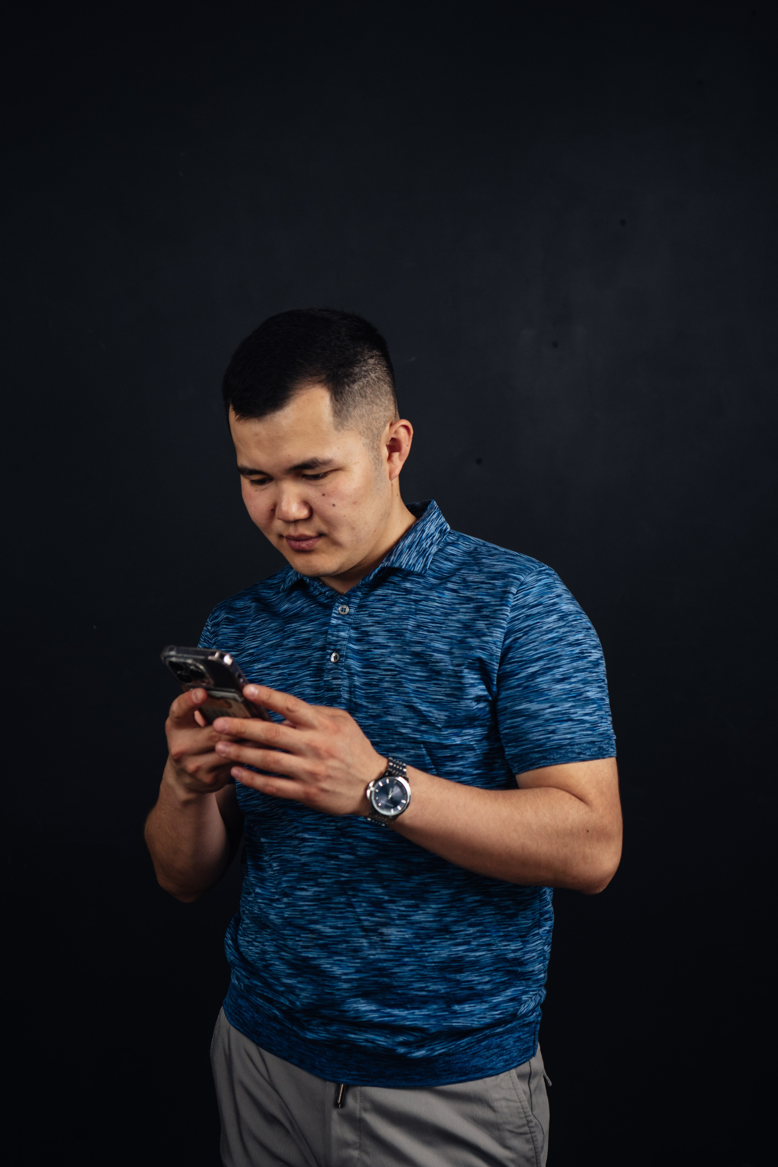 Индивидуальная фотосессия в фотостудии. Уличный и студийный фотограф в Астане Ержанов Нурасыл