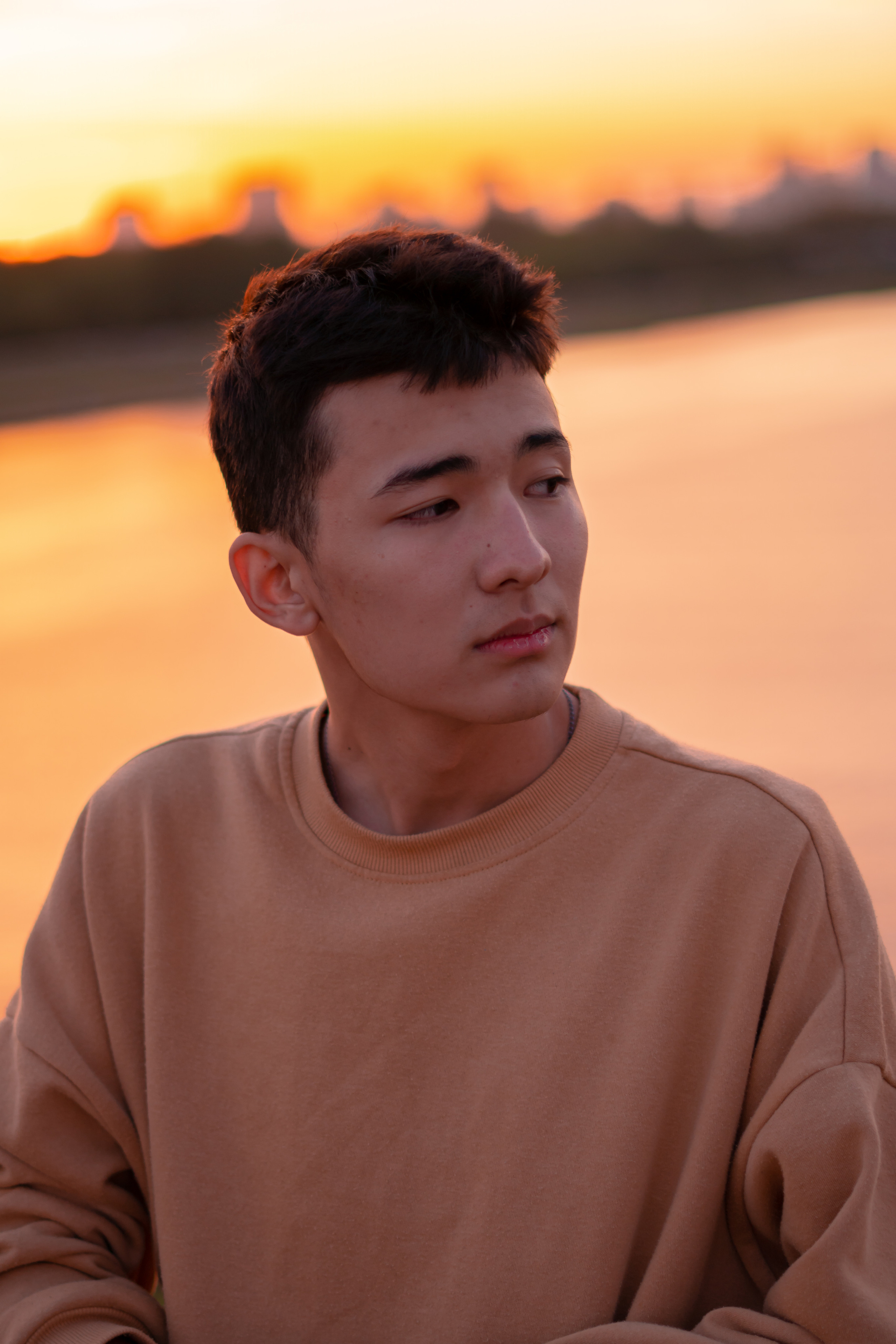 Портрет на закате. Уличный и студийный фотограф в Астане Ержанов Нурасыл