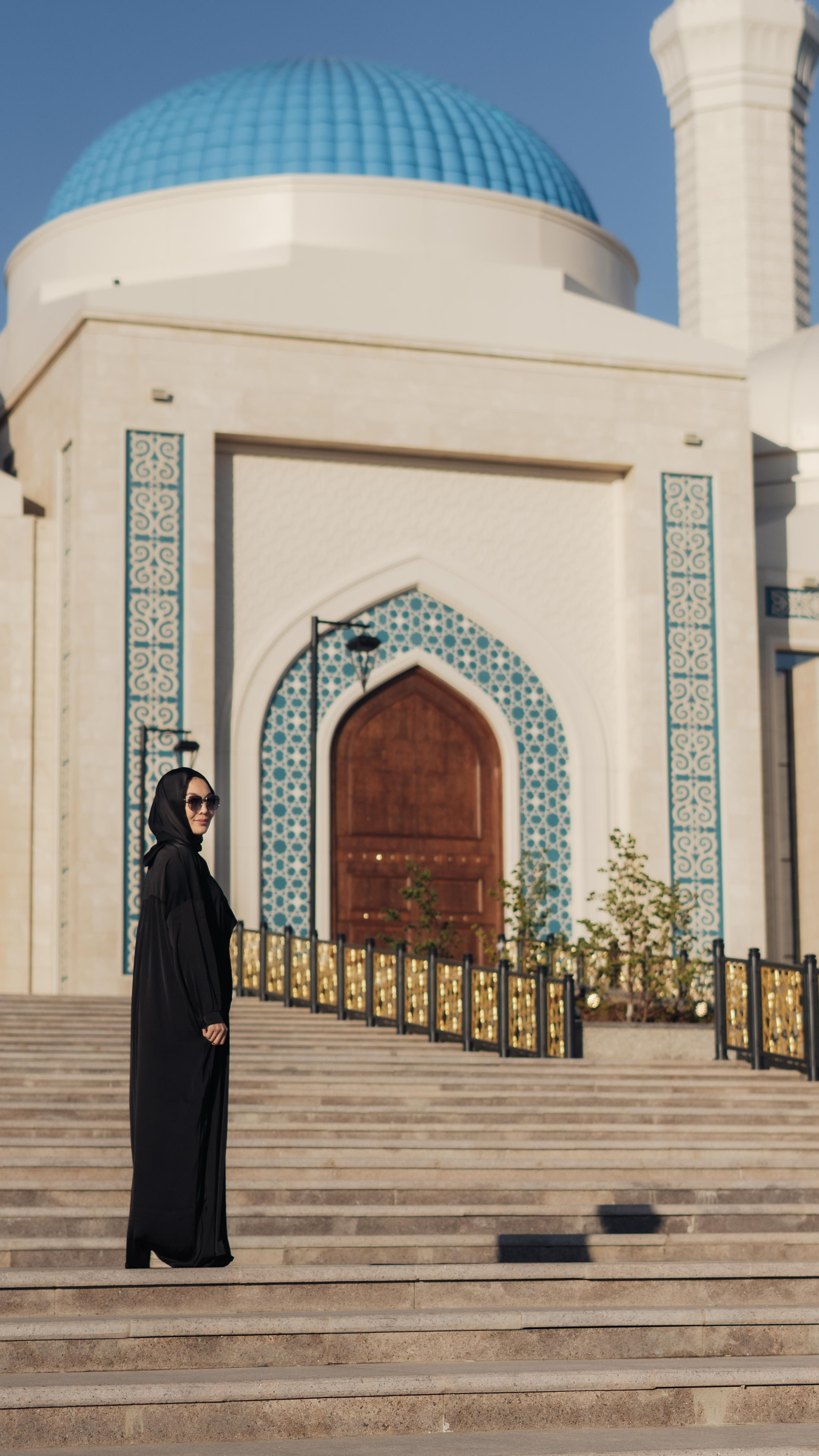 Портрет. Центральная мечеть (Астана). Уличный и студийный фотограф в Астане Ержанов Нурасыл
