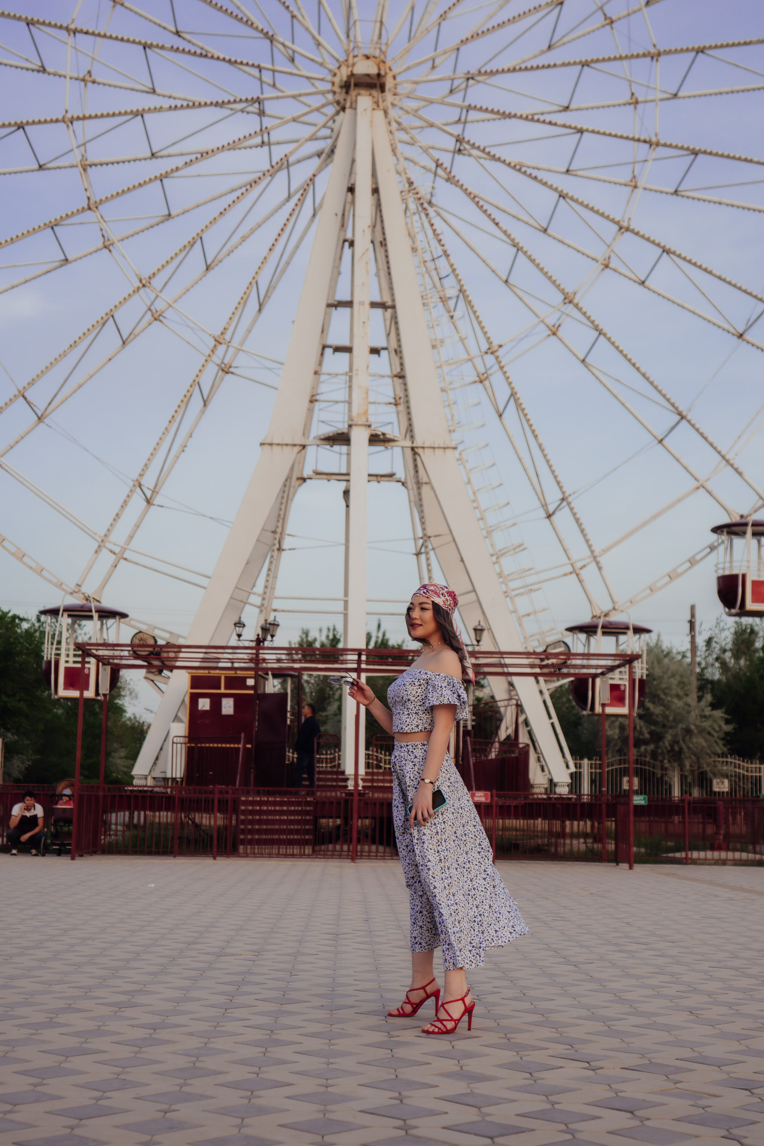 Keremet Park. Street portrait. Уличный и студийный фотограф в Астане Ержанов Нурасыл