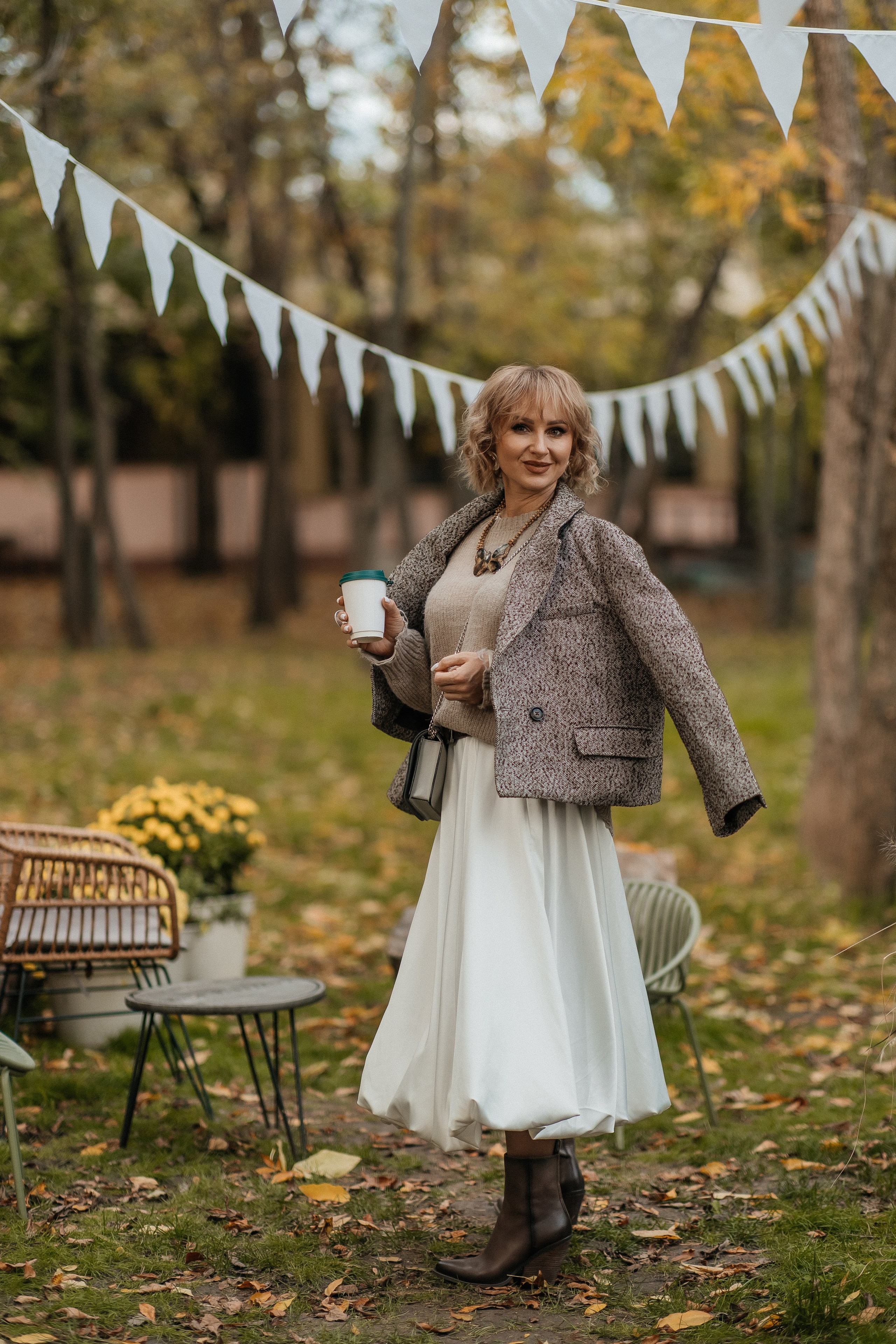 Маша и осень