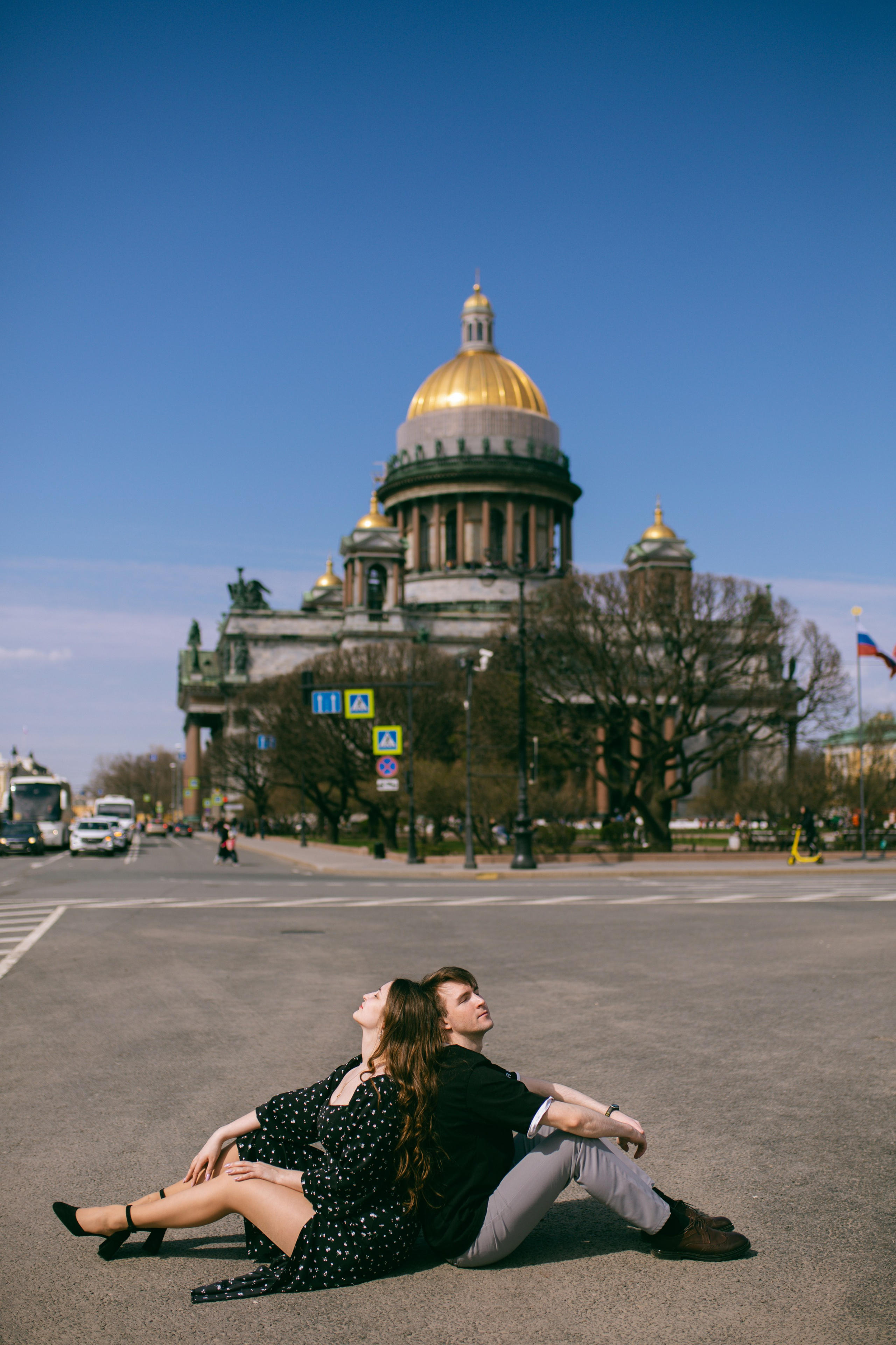 Прогулка около Исаакия. Свадебный и женский фотограф в Санкт-Петербурге Муртеева Екатерина