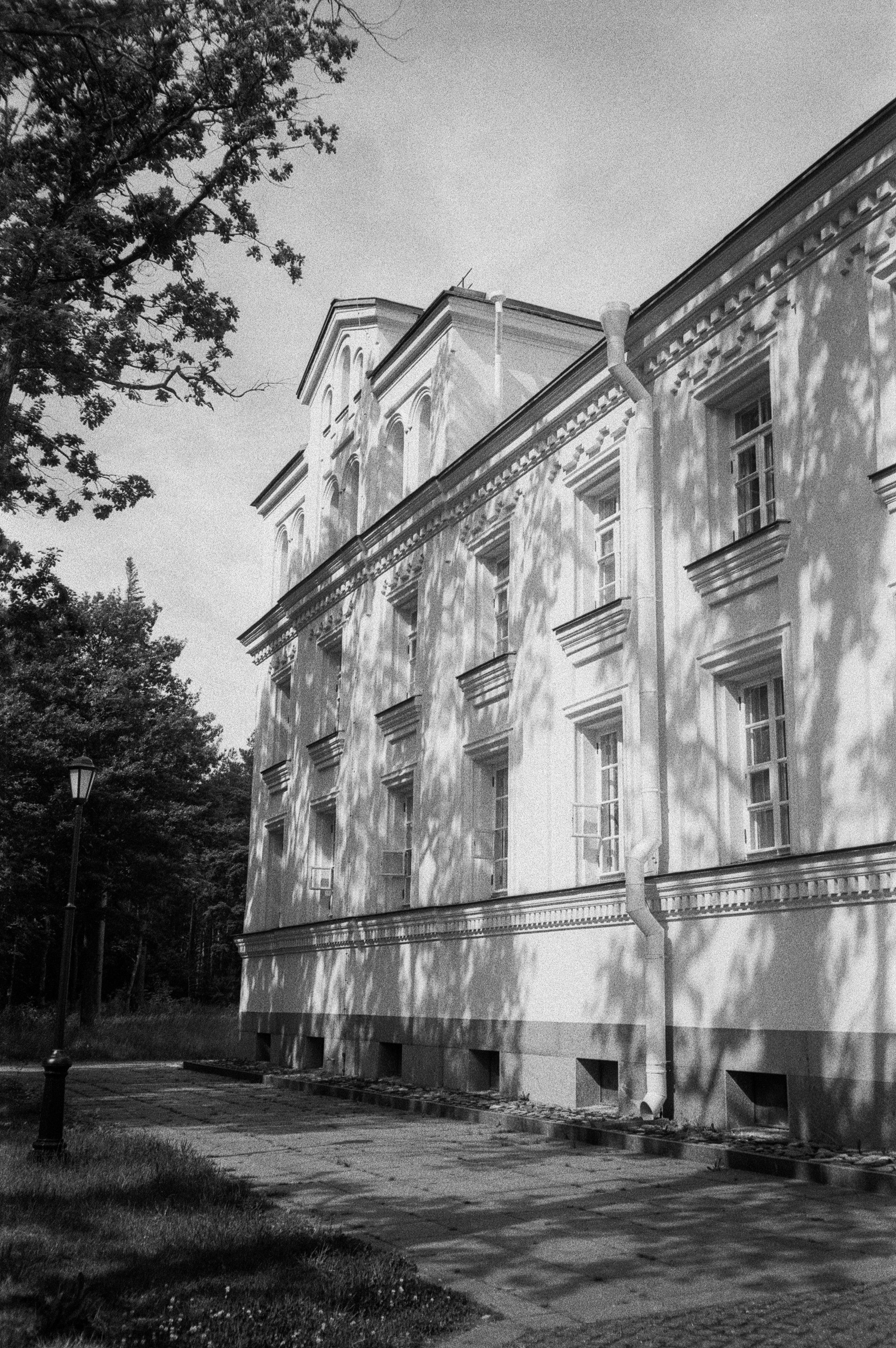 Остров Коневец / Revue 35CC / Kodak XX