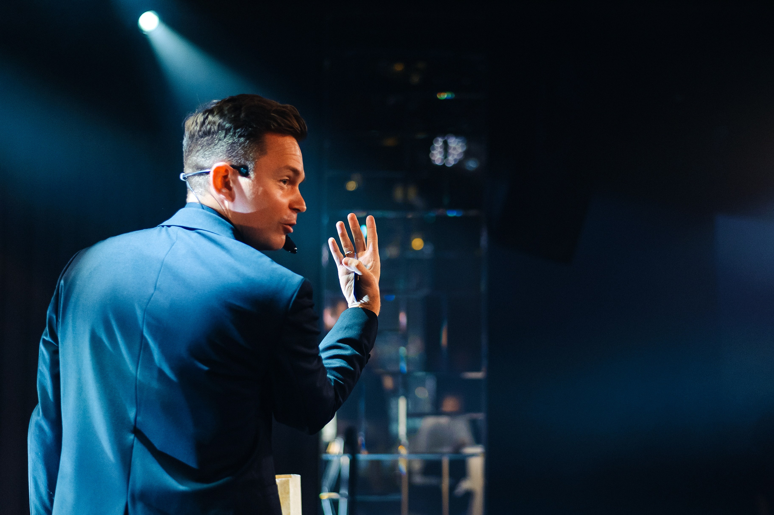 Годовщина свадьбы в Atmosfera. Свадебный фотограф в Екатеринбурге Артём Зайнетдинов