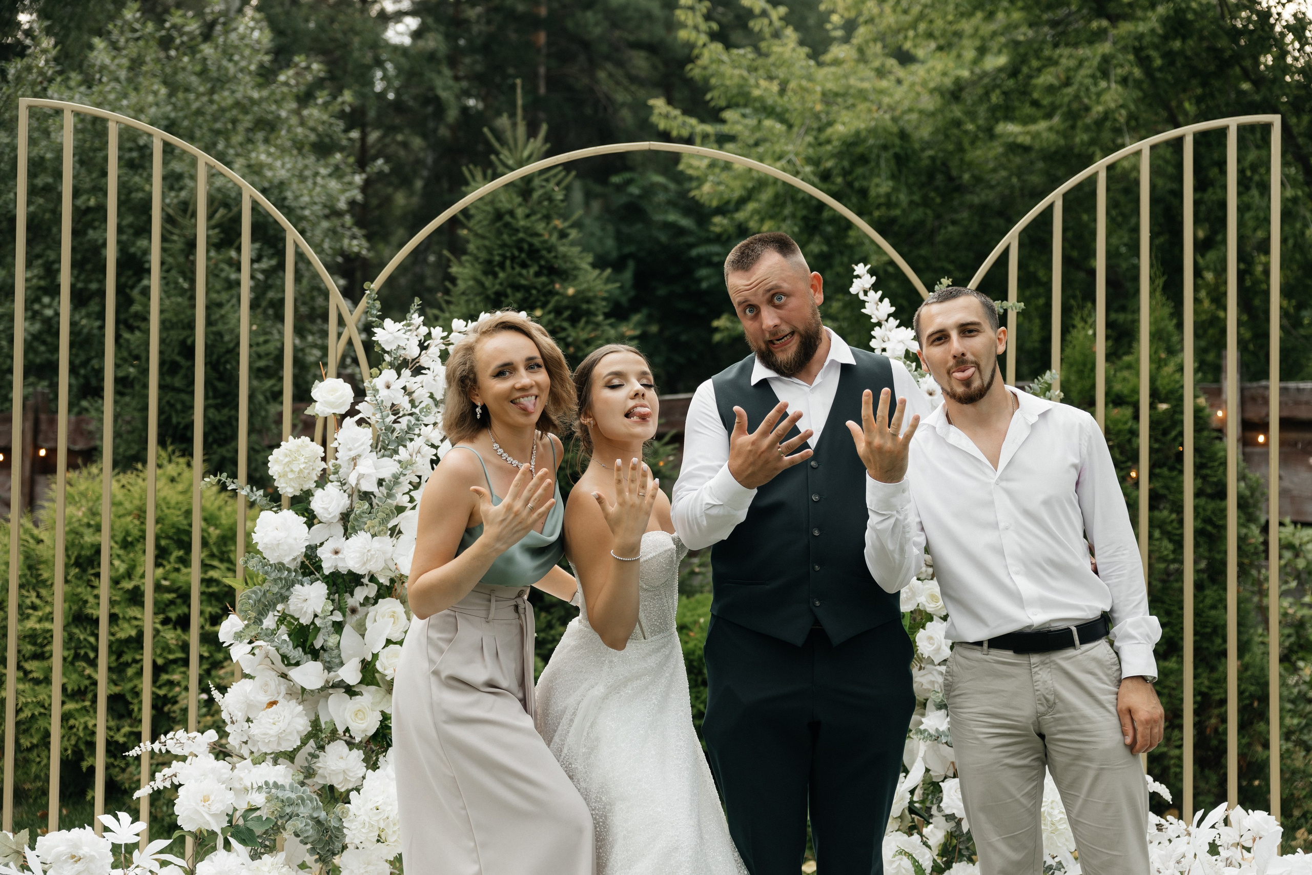 Свадебная история. Лесной Виладж. Свадебный и семейный фотограф Рассказова Виктория