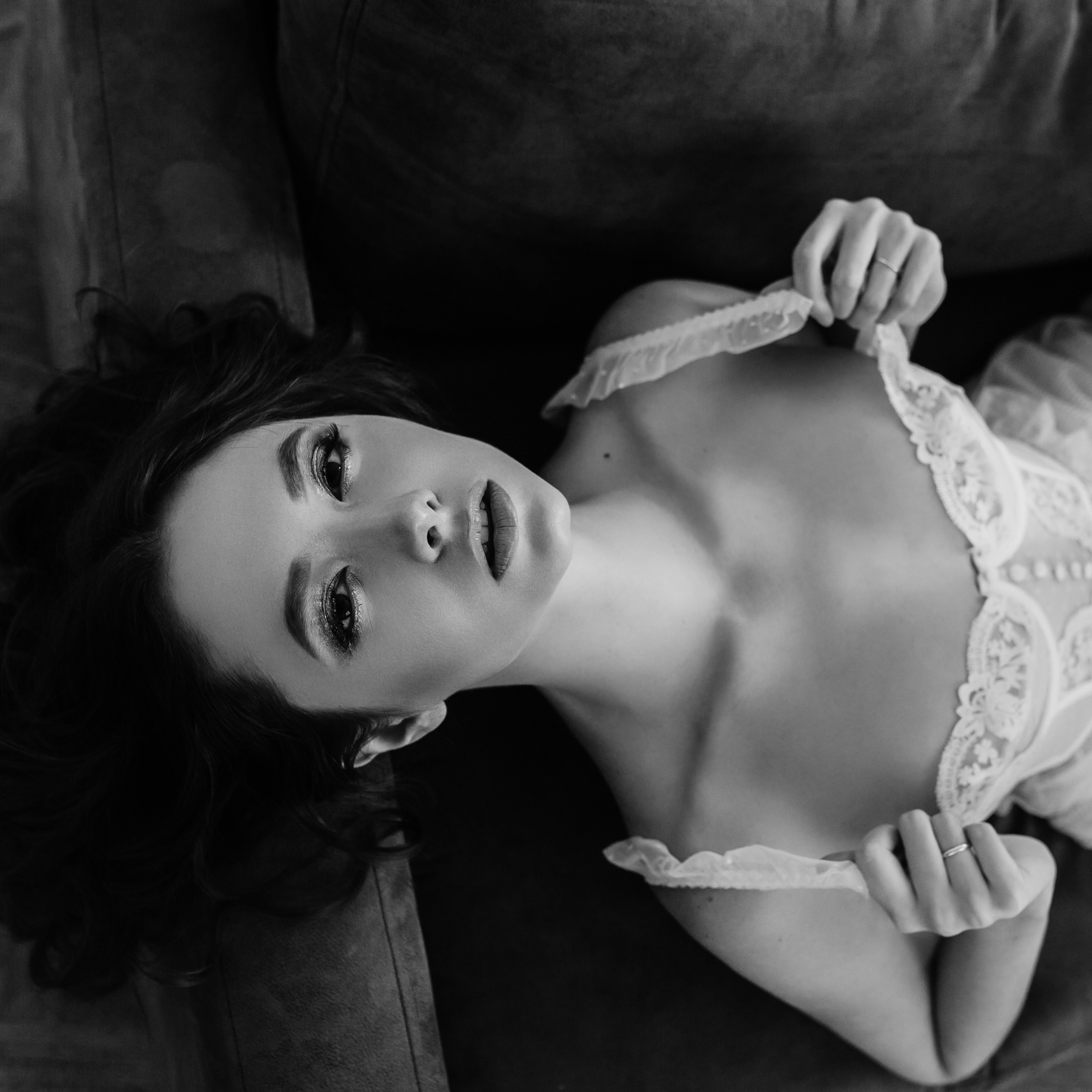 Фотосессия в стиле минимализм. Александр Mr.Brass — фотографирую женский портрет в Москве