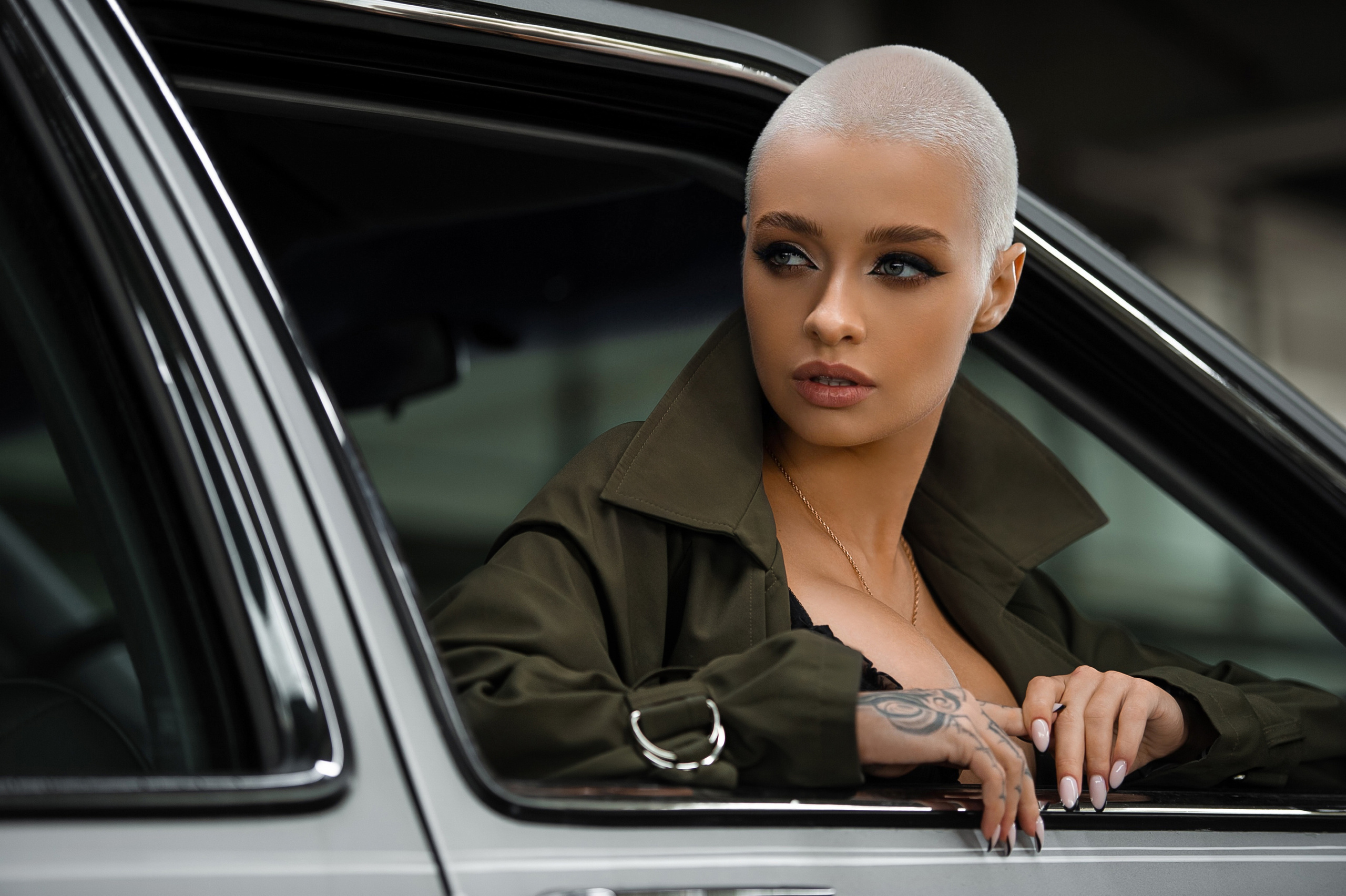 Фотосессия с авто. Александр Mr.Brass — фотографирую женский портрет в Москве