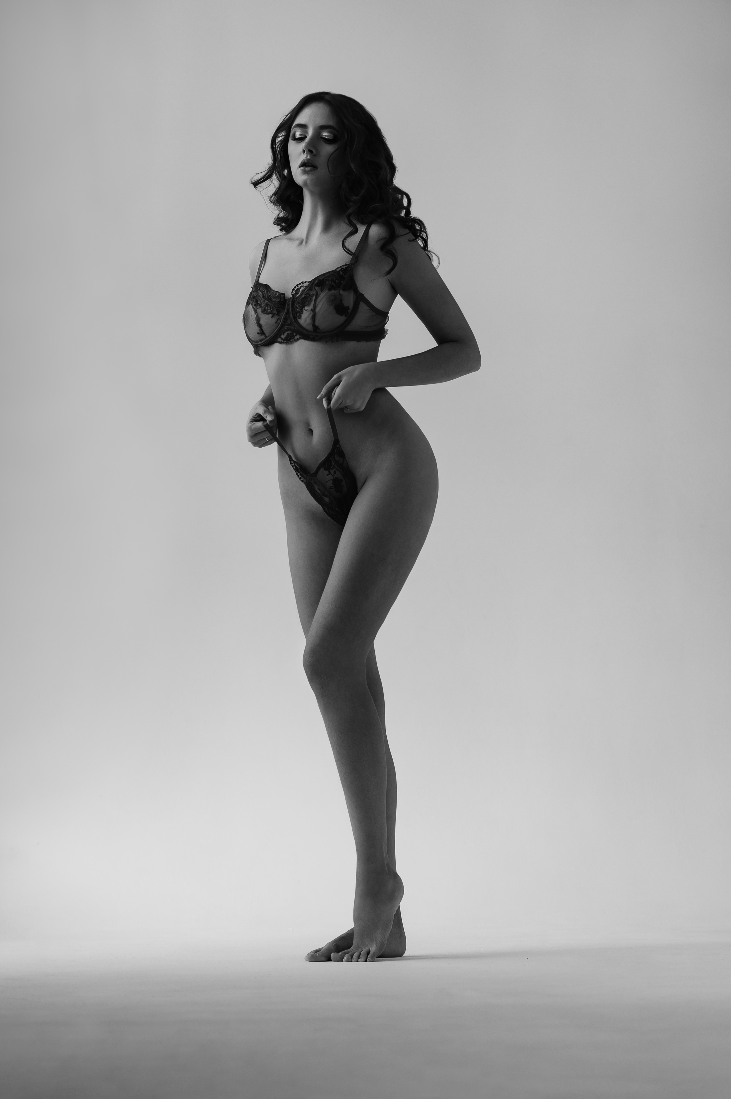 Фотосессия в стиле минимализм. Александр Mr.Brass — фотографирую женский портрет в Москве